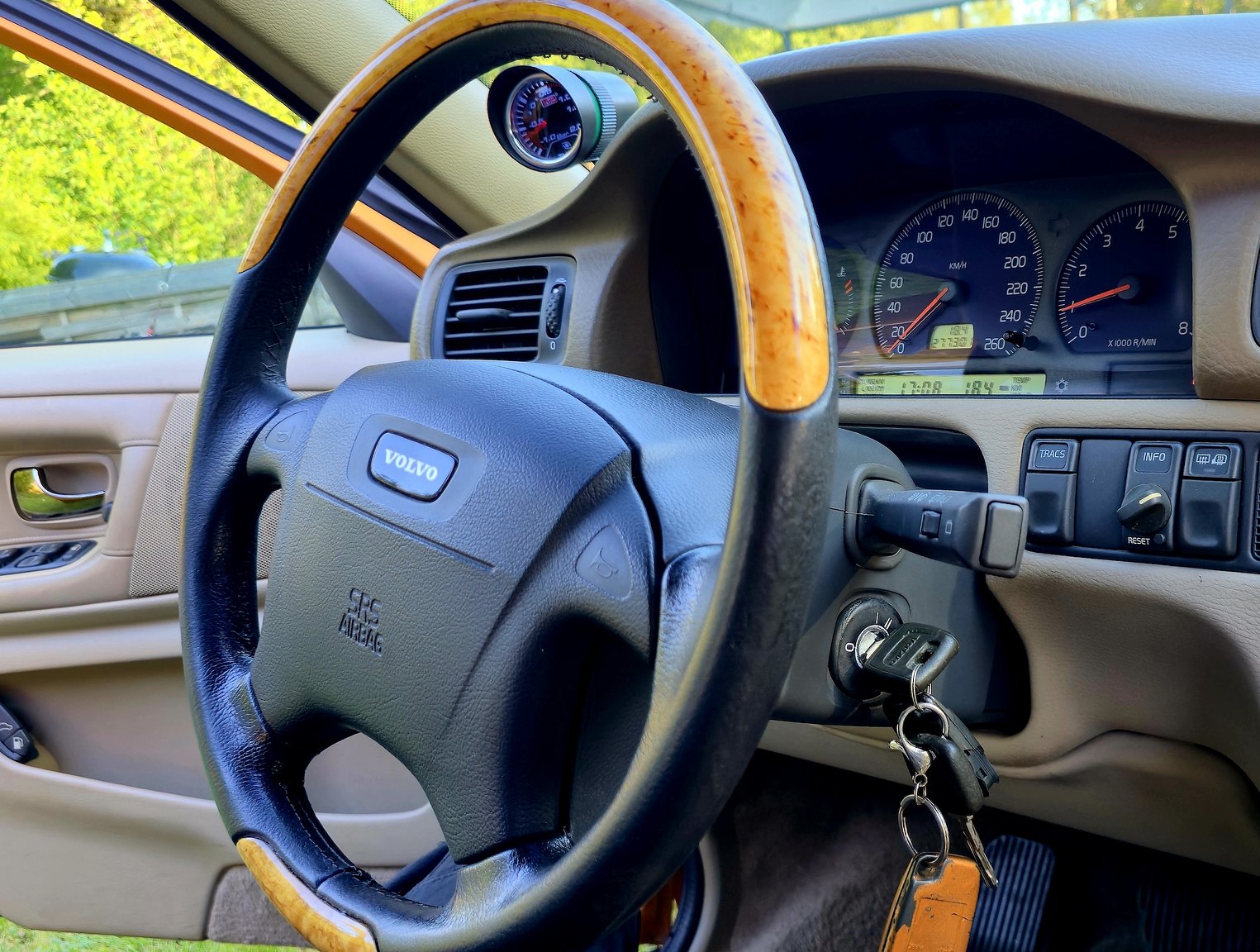 Interior image of 1998 Volvo V70 R 2.3 T Automatisk