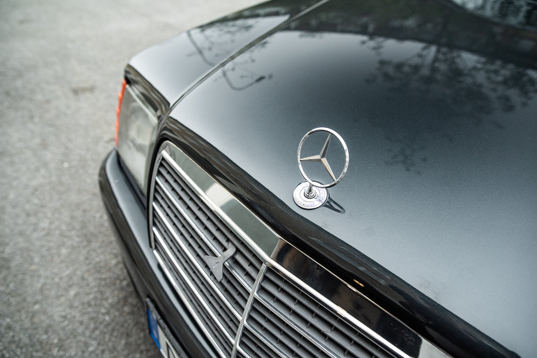 Exteriörbild på 1989 Mercedes-Benz 300 CE Koenig Specials