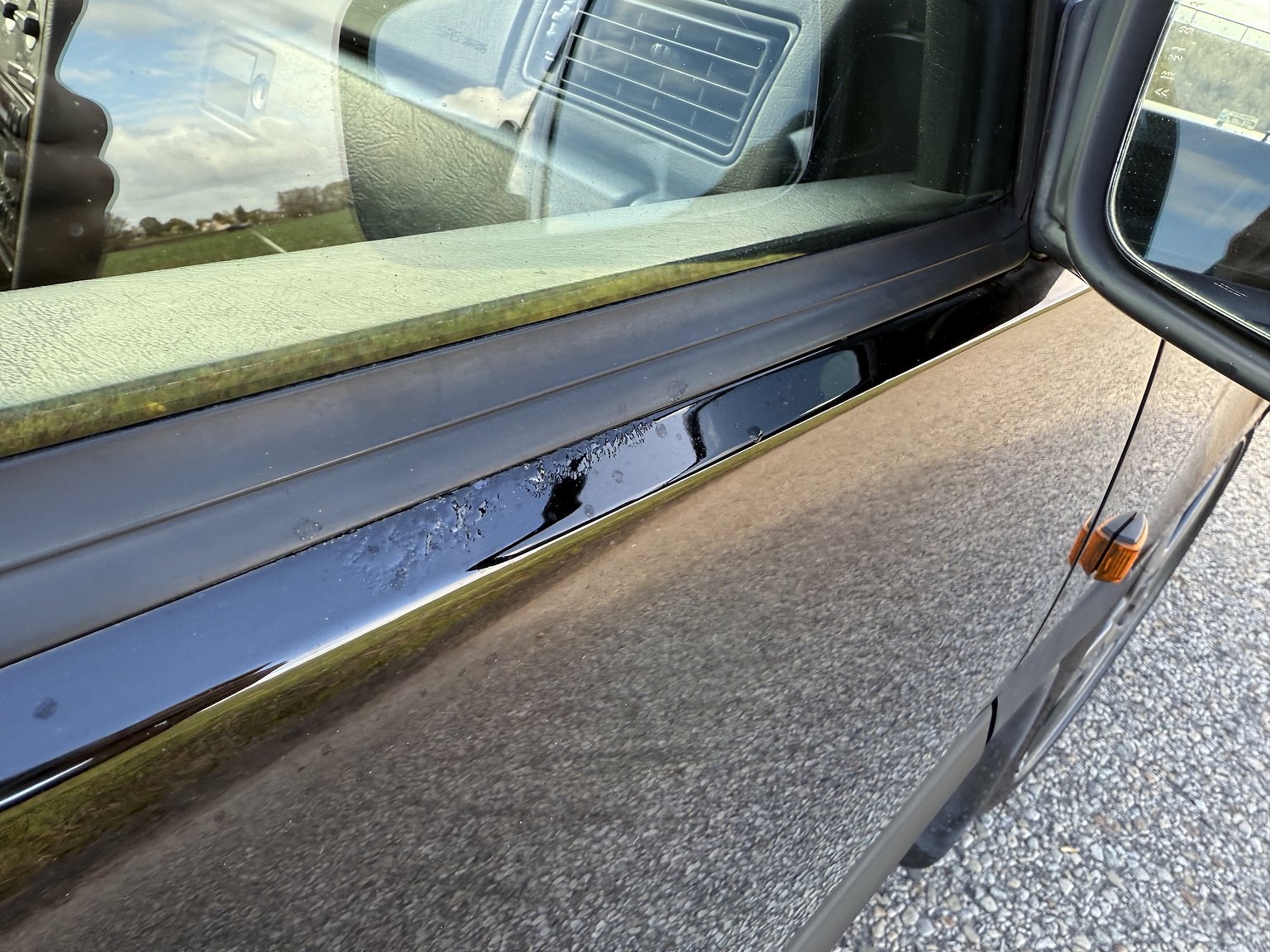Exterior image of 1995 VOLVO 855 T5R T-5R