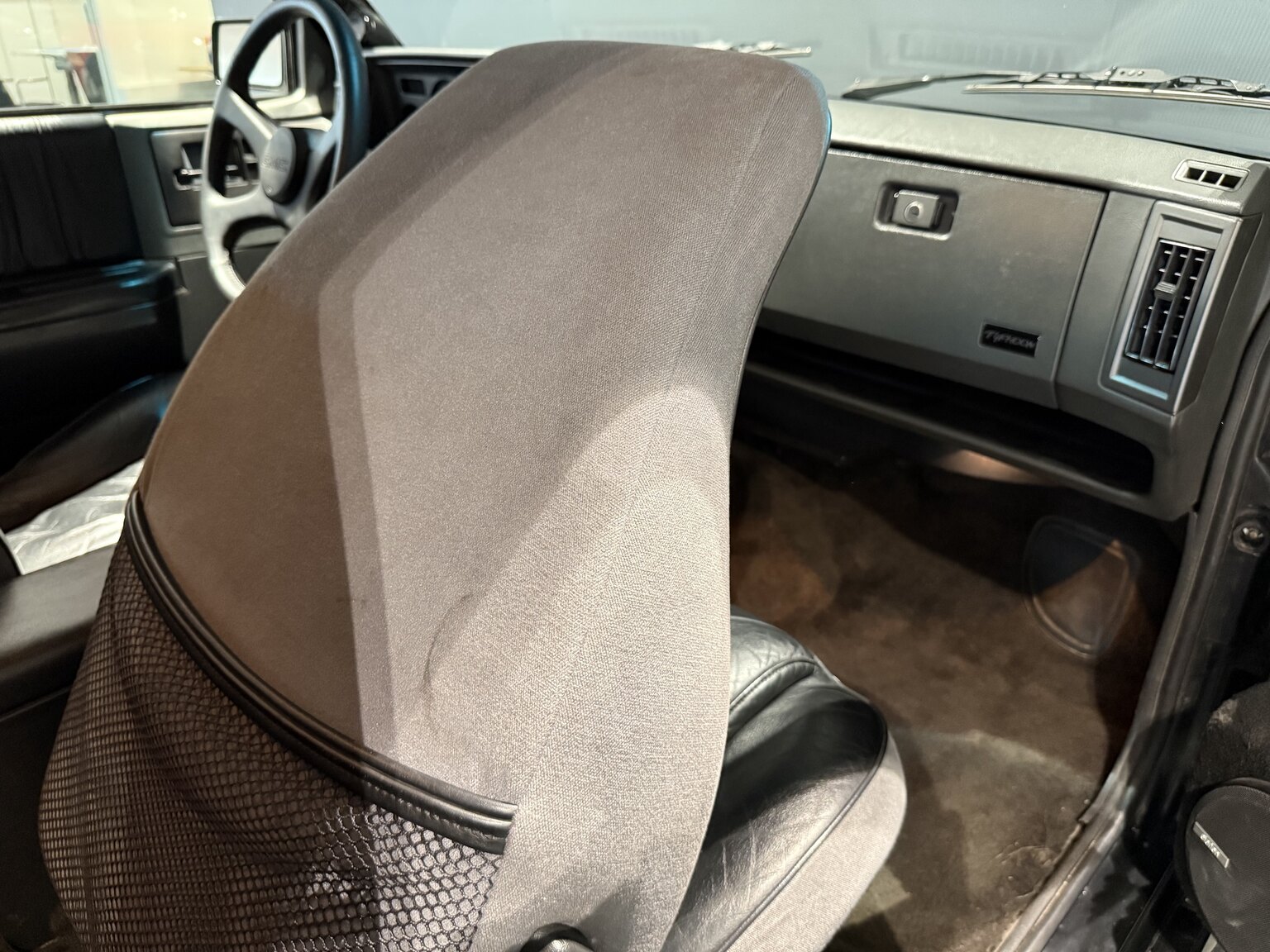 Interior image of 1992 GMC Typhoon 