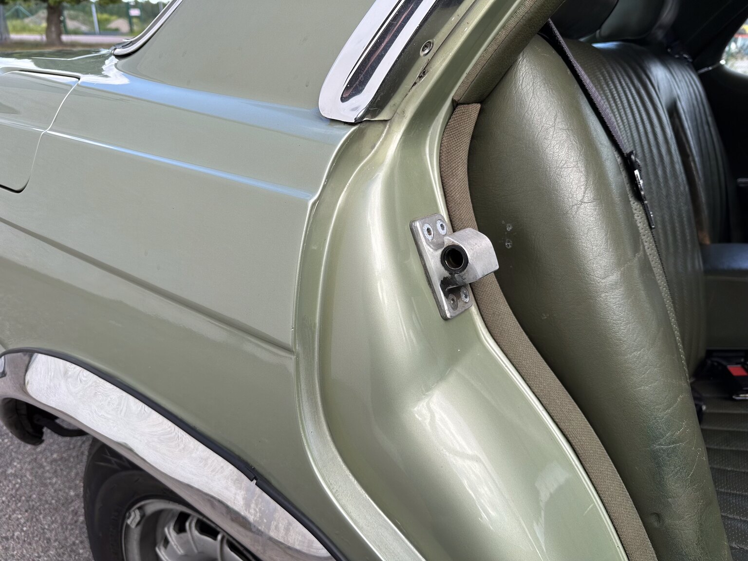 Innenraumfoto von 1975 Mercedes Benz 450 SEL (40)