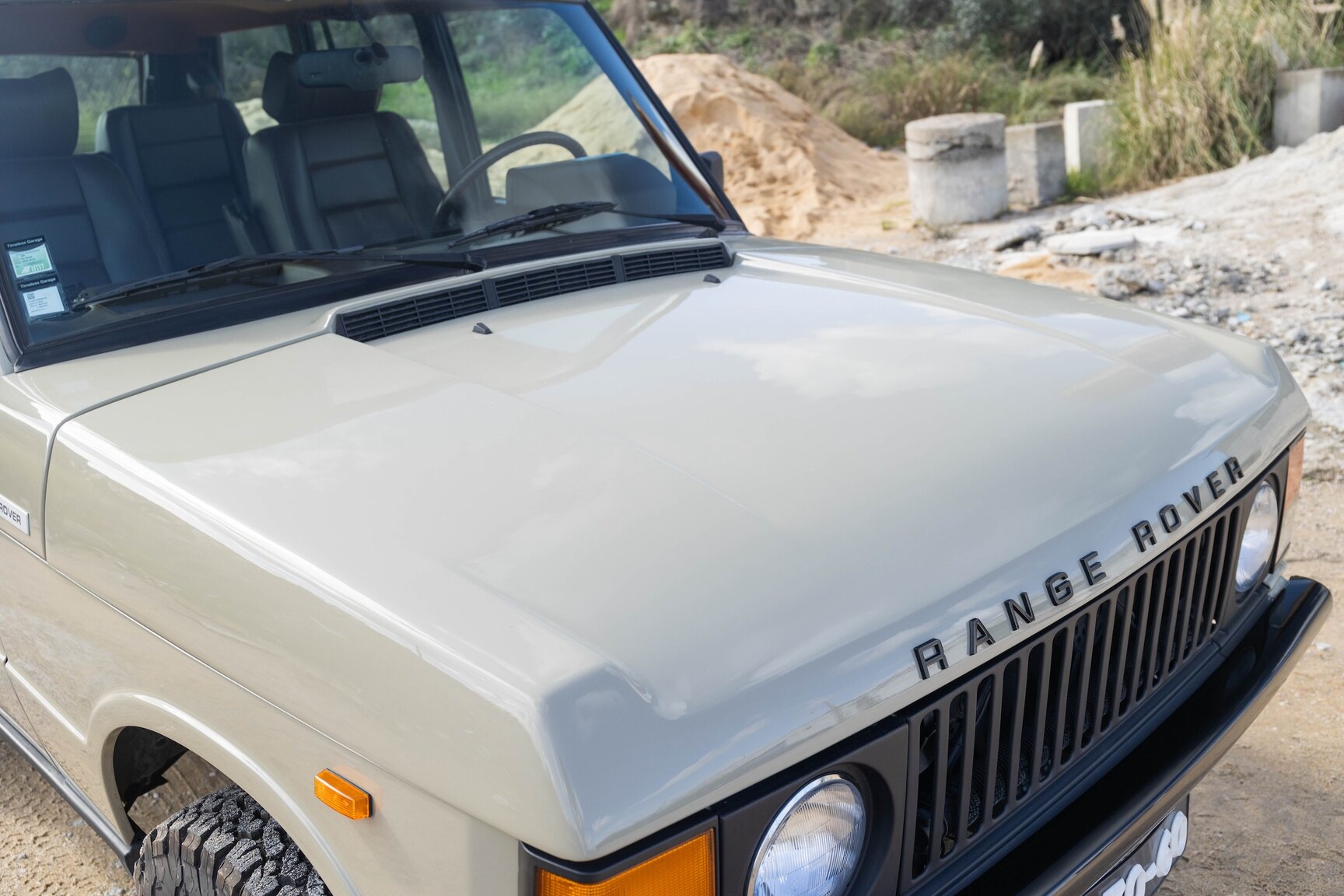 Exteriörbild på 1991 Range Rover Restomod