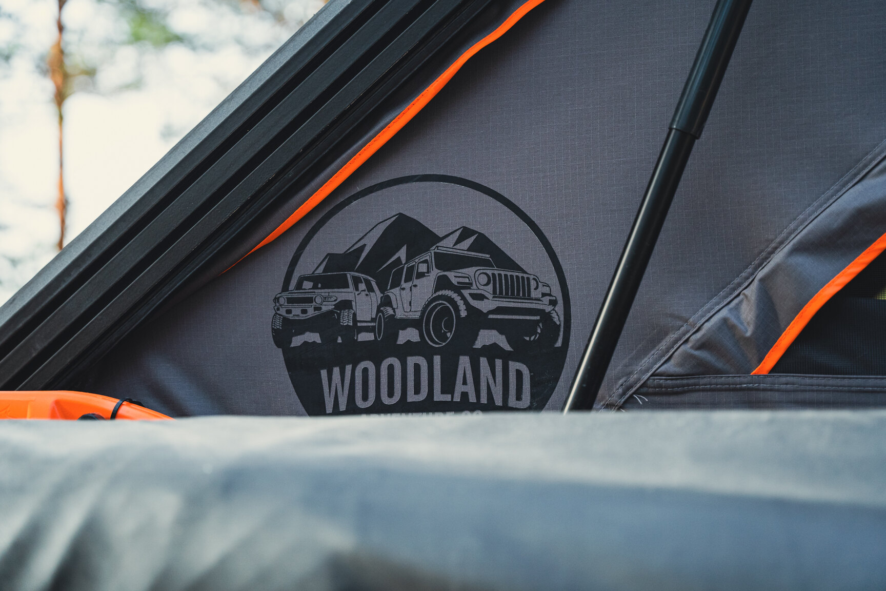 Exteriörbild på 2017 Dodge Ram 1500 AEV (22)