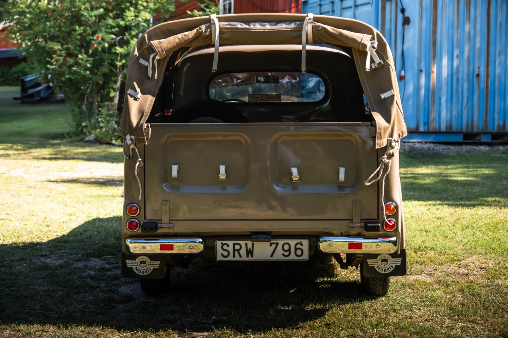 Exterior image of 1971 Morris Minor 1000 (4)