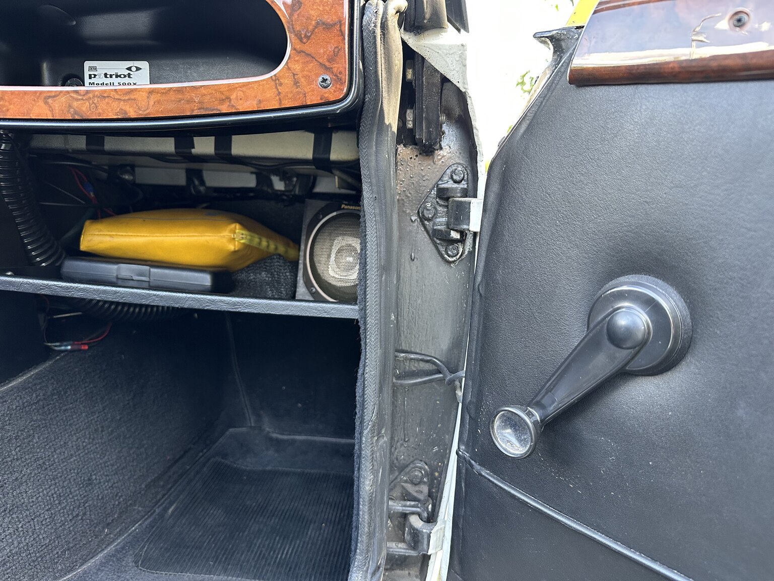 Interior image of 1988 Panther Kallista