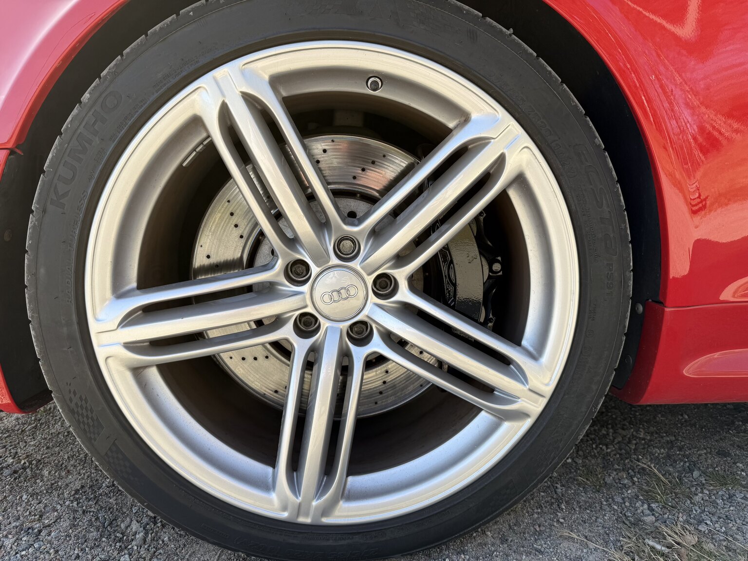 Exteriörbild på 2010 Audi RS6 Avant V10 Quattro