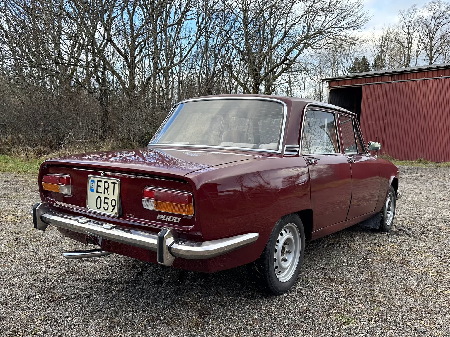 Aussenfoto 1973 Alfa Romeo Berlina 2000