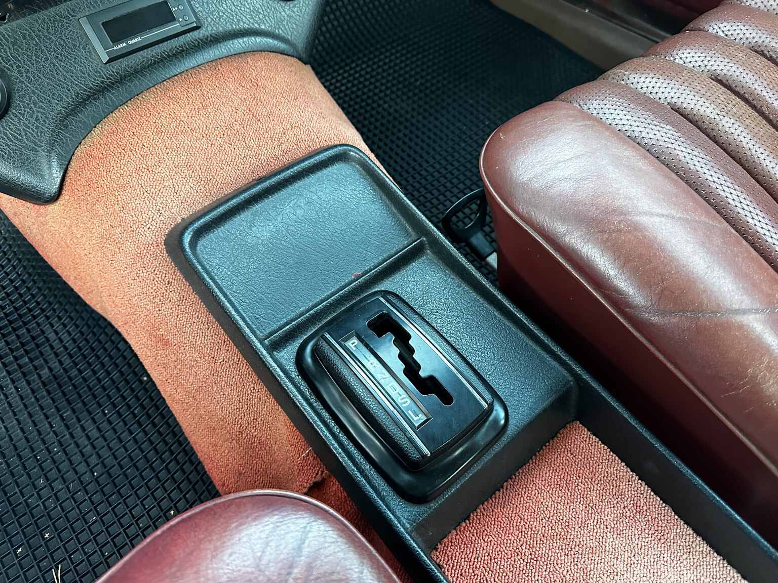 Interior image of 1967 Mercedes-Benz 250 S