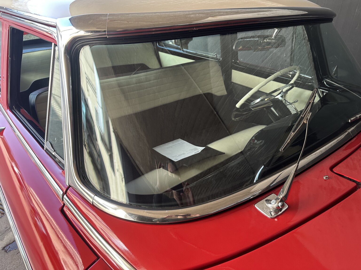 Exteriörbild på 1955 Dodge Custom Royal Sedan HEMI