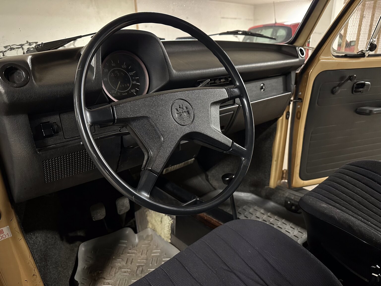 Interiörbild 1973 Volkswagen 1303S