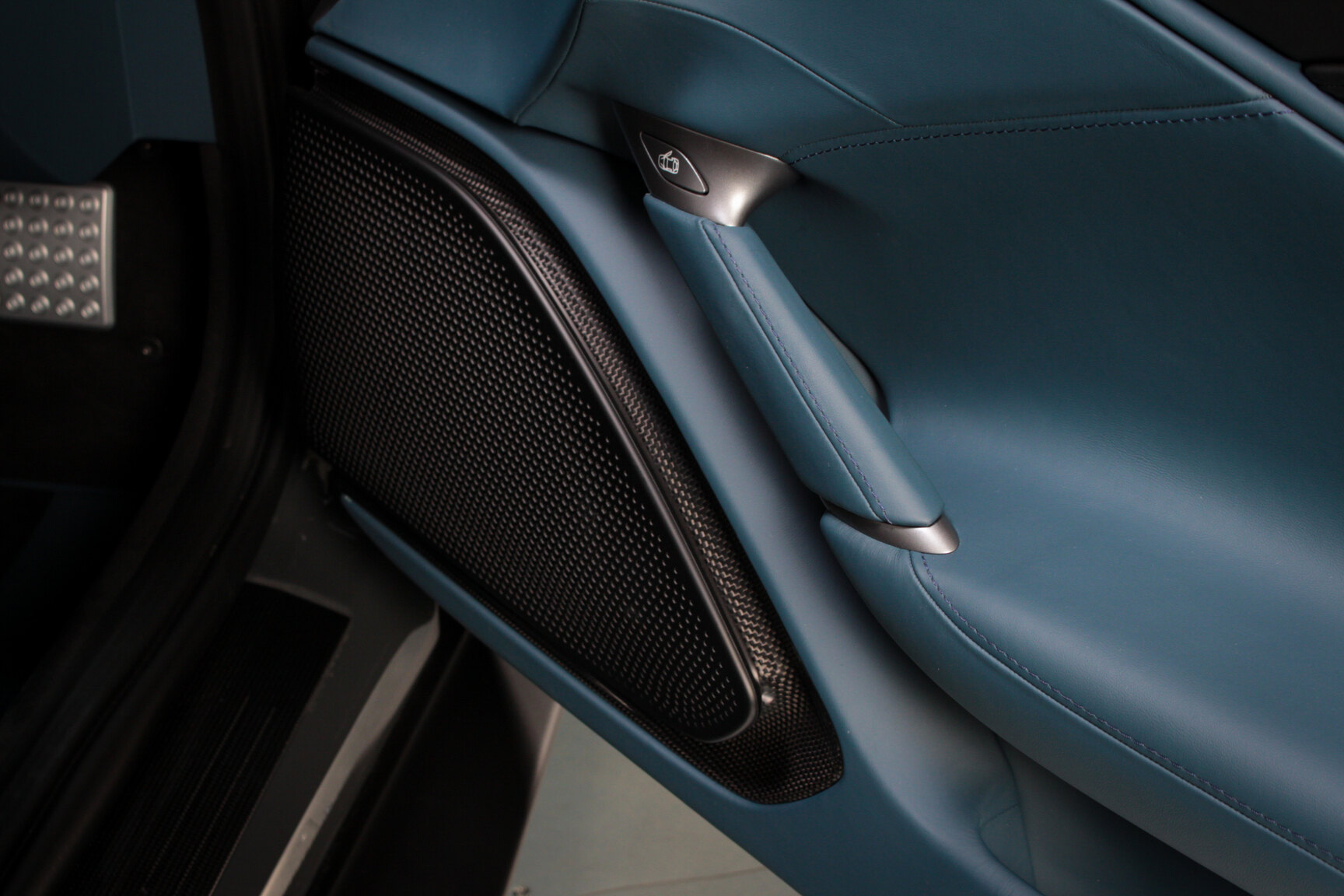Interior image of 2024 Ferrari Roma Spider