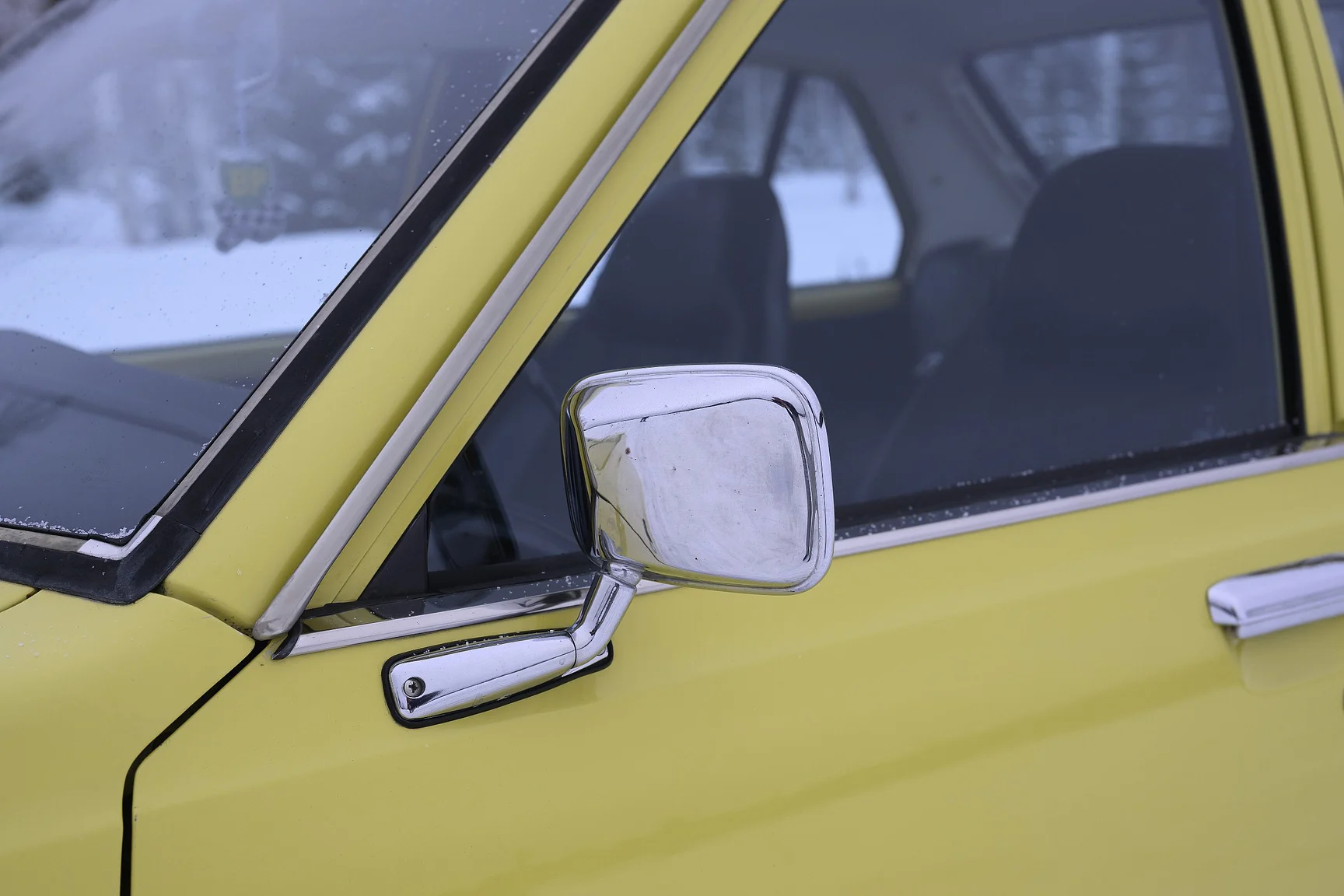 Exteriörbild på 1975 Toyota Corolla KE30 (34)