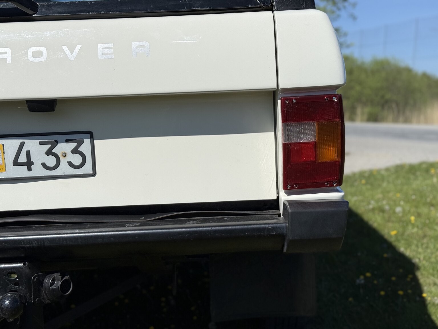 Exterior image of 1985 Land Rover Range Rover 3.5 V8
