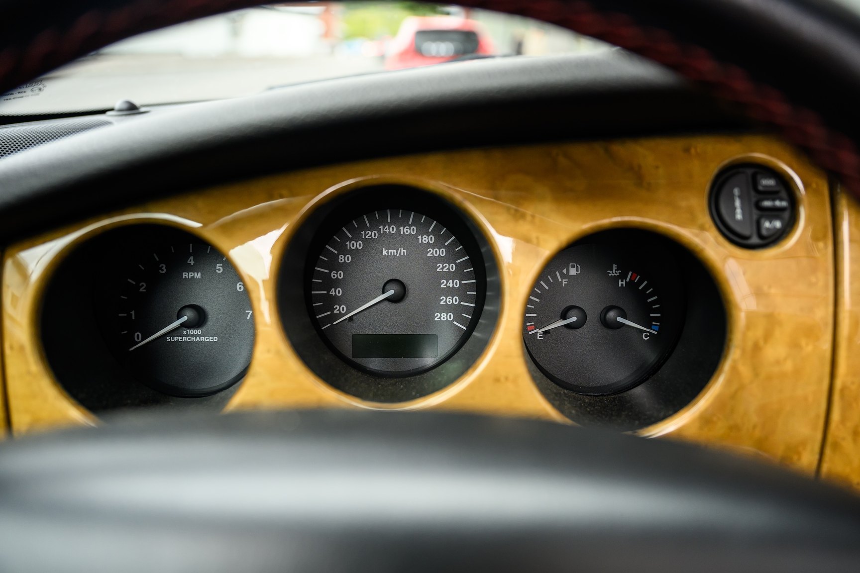 Interior image of 2001 Jaguar XKR Silverstone