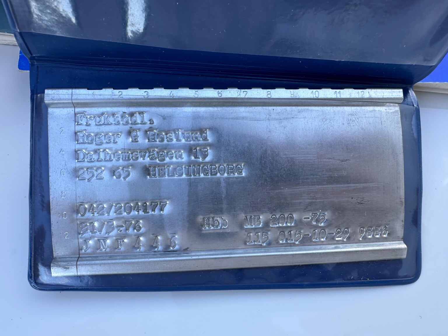 Documentation for 1975 Mercedes Benz 200 (8)