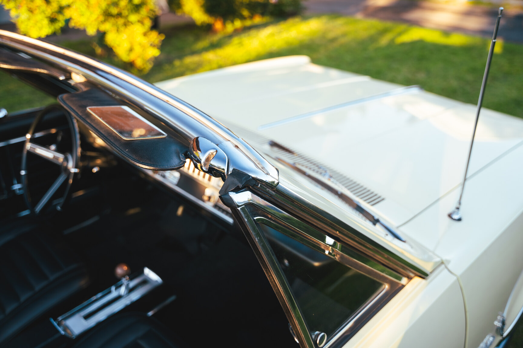 Exteriörbild på 1967 Oldsmobile Cutlass Supreme Cabriolet