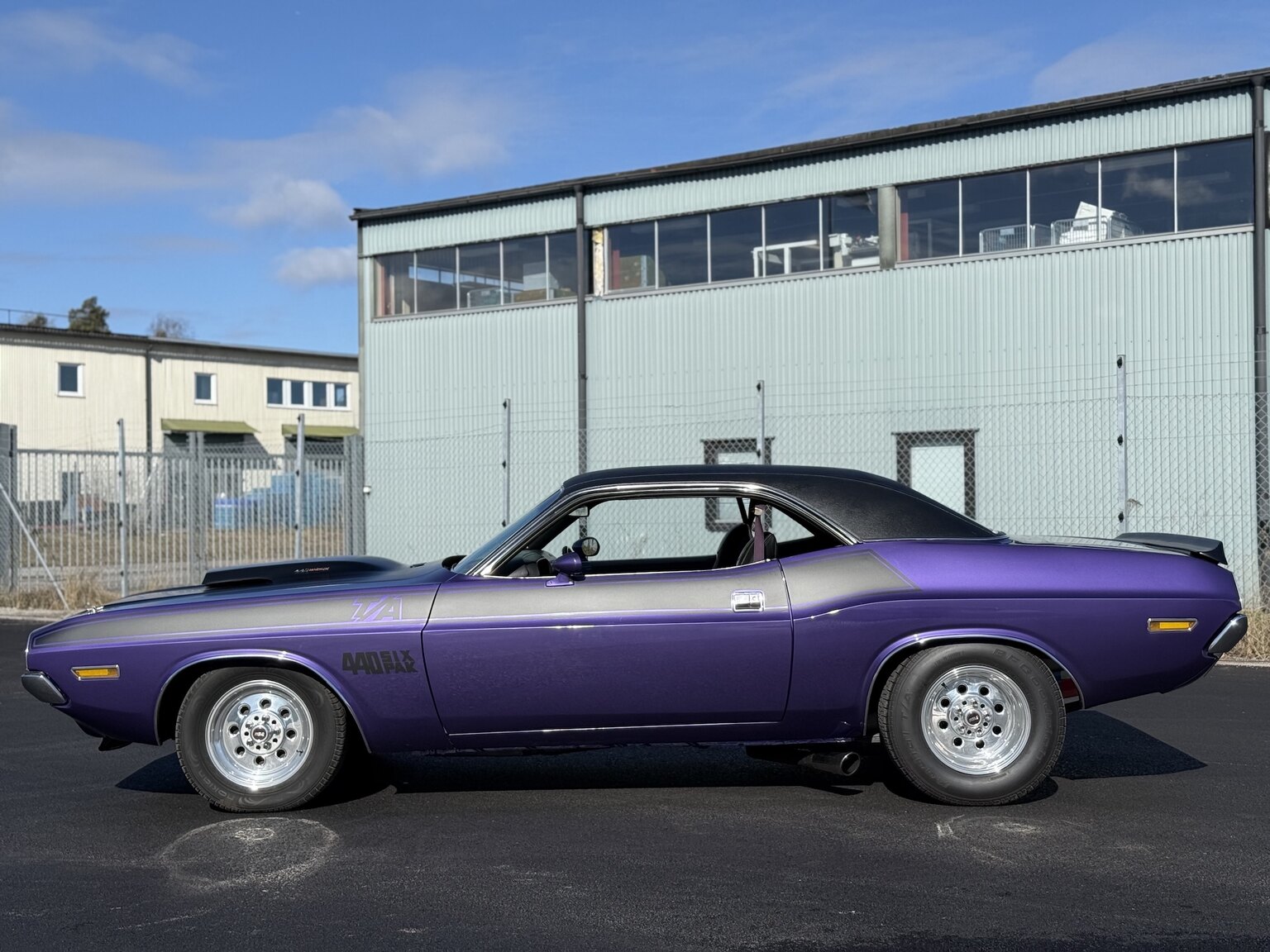 Exteriörbild på 1970 Dodge Challenger T/A 440 cui