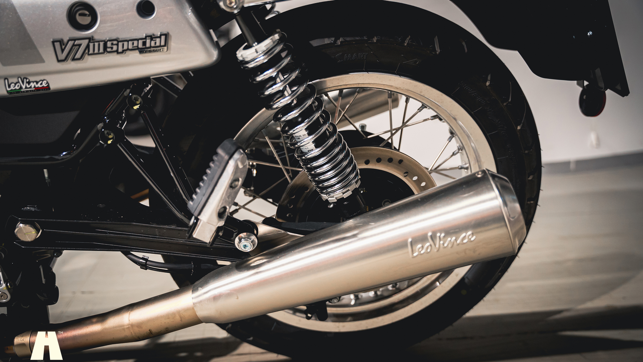 Aussenfoto 2020 Moto Guzzi V7 III Special