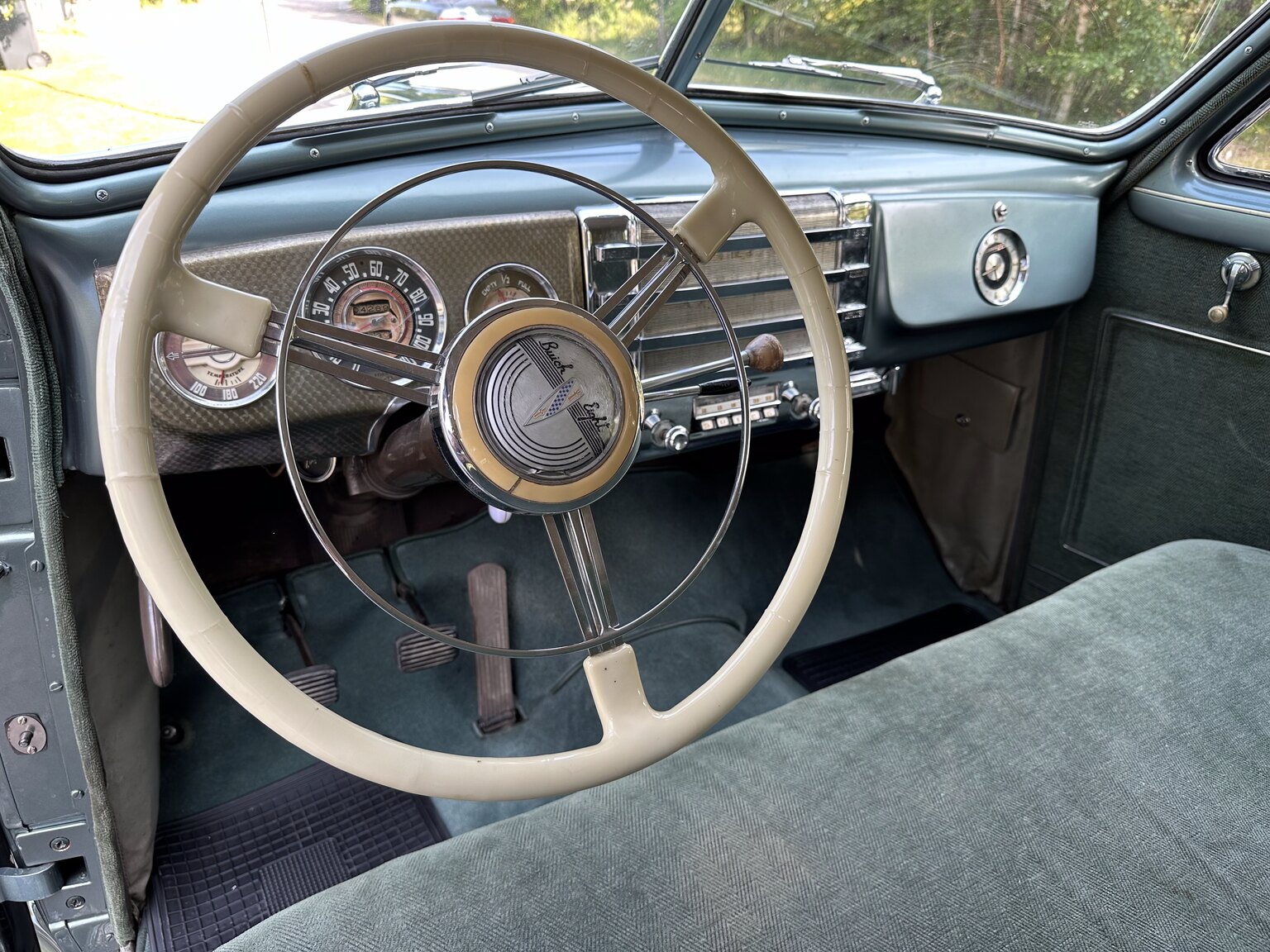 Interior image of Buick Sedan Special 8