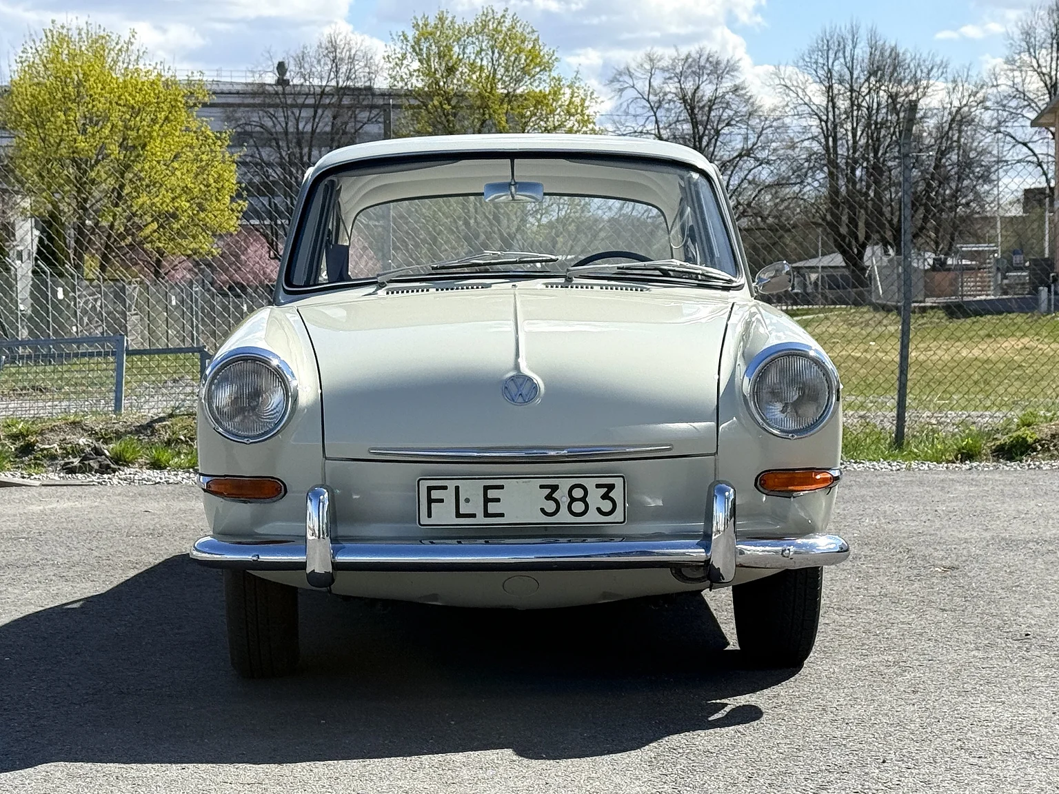 Aussenfoto 1965 Volkswagen 1500 Limousine 311 Notchback (2)