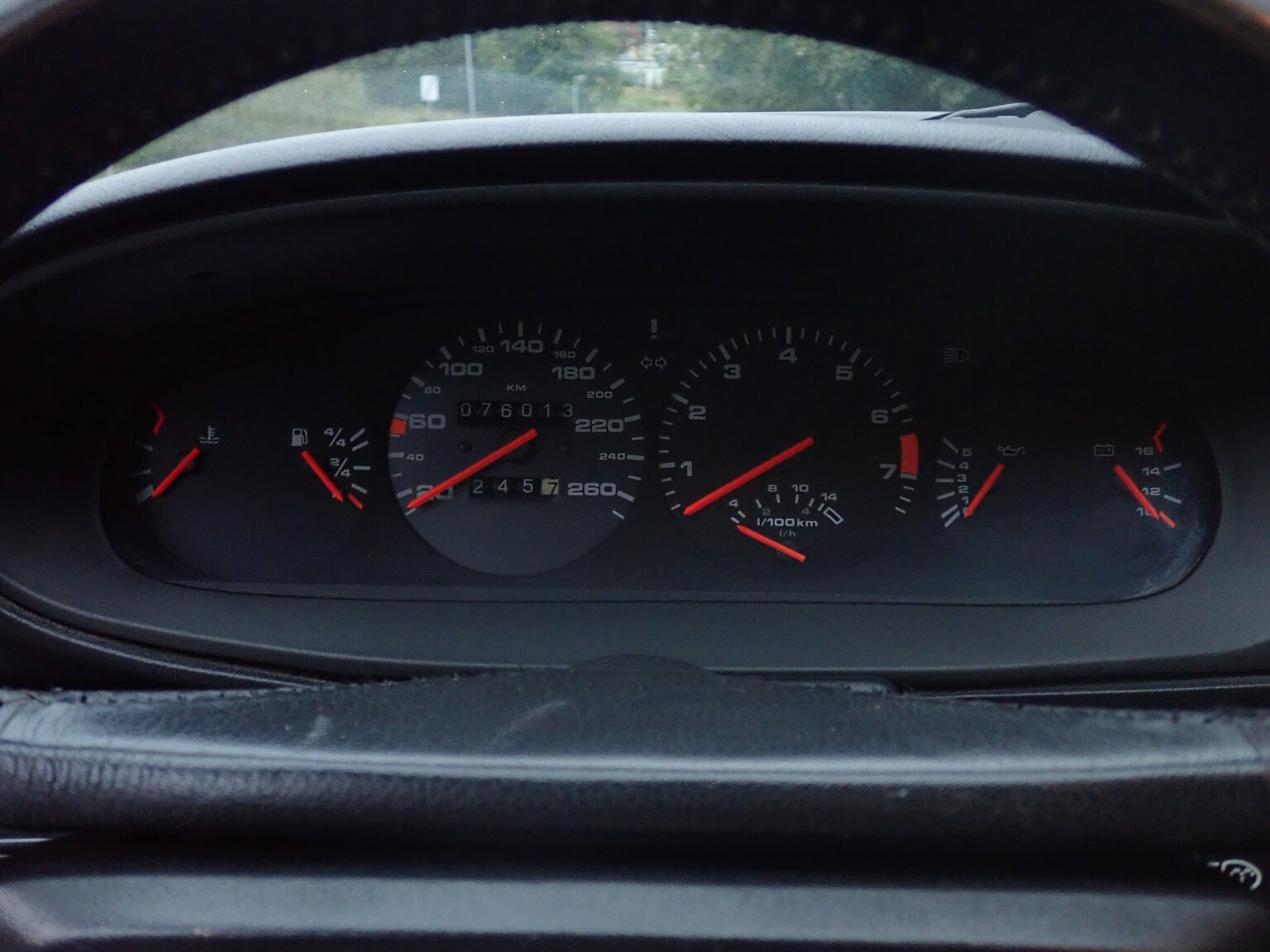 Innenraumfoto von 1986 Porsche 944 Coupé
