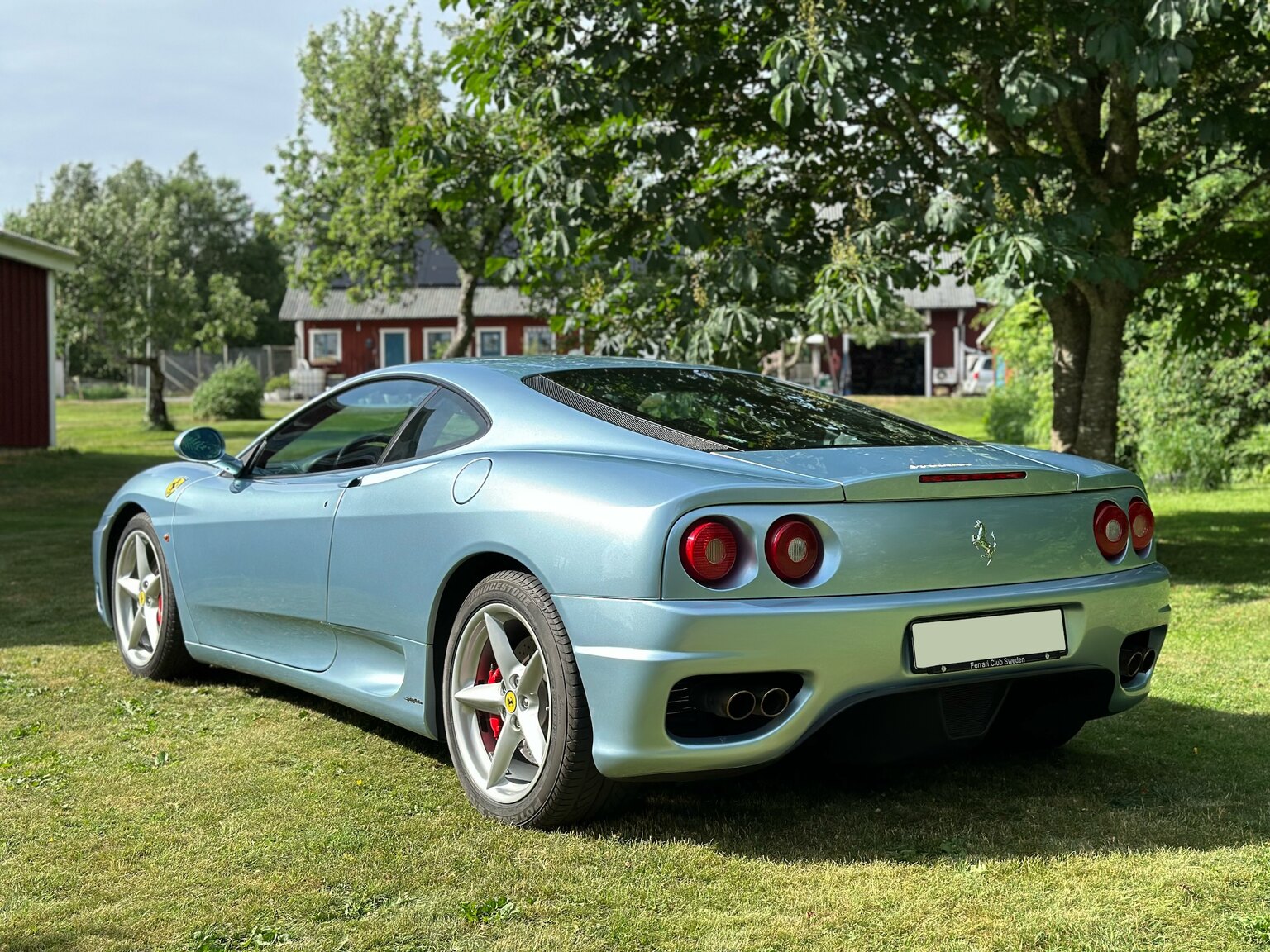 Exterior image of 2001 Ferrari 360 Modena V8 Manual (6)