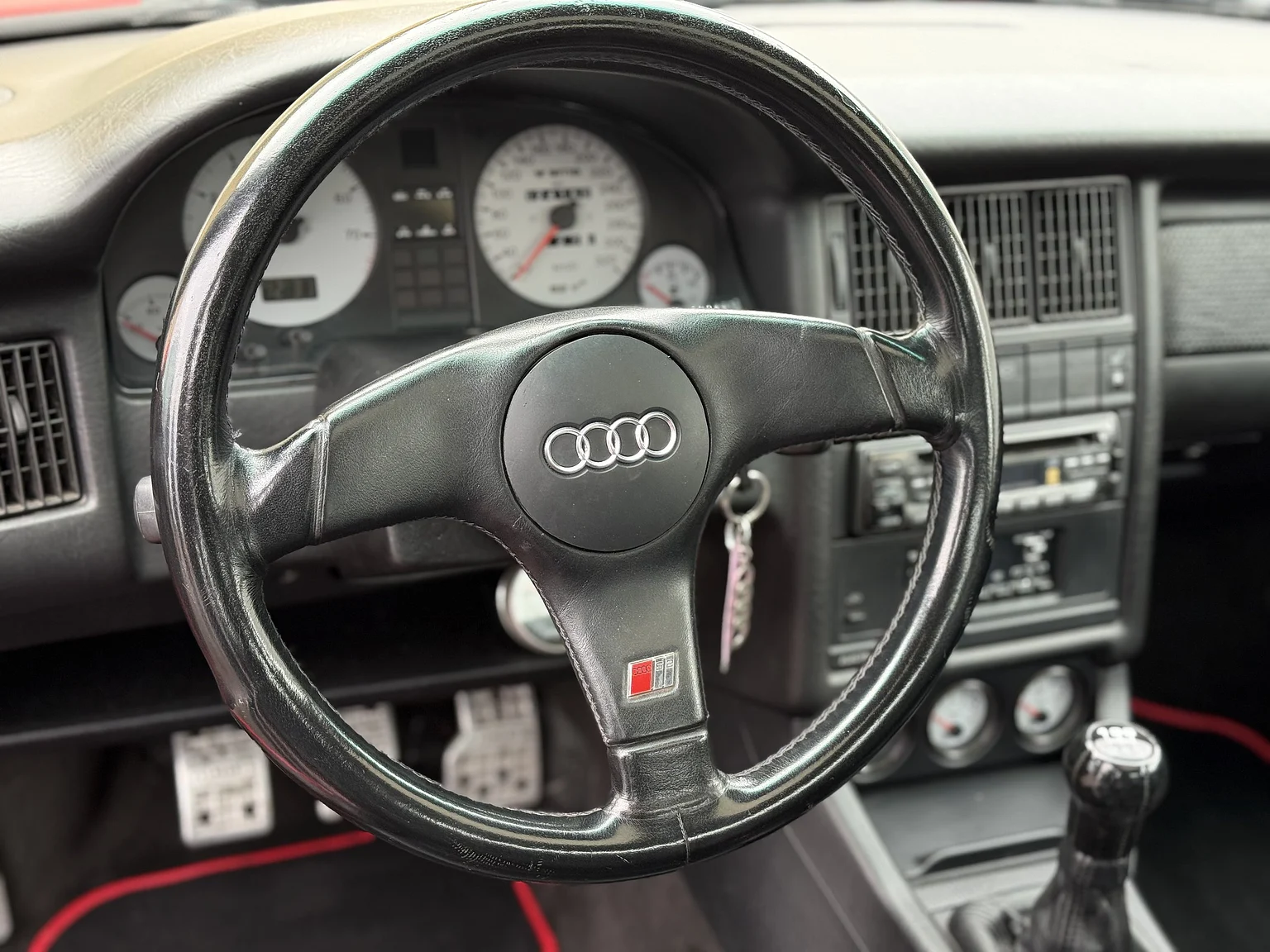 Interior image of 1991 Audi S2 Abt (11)