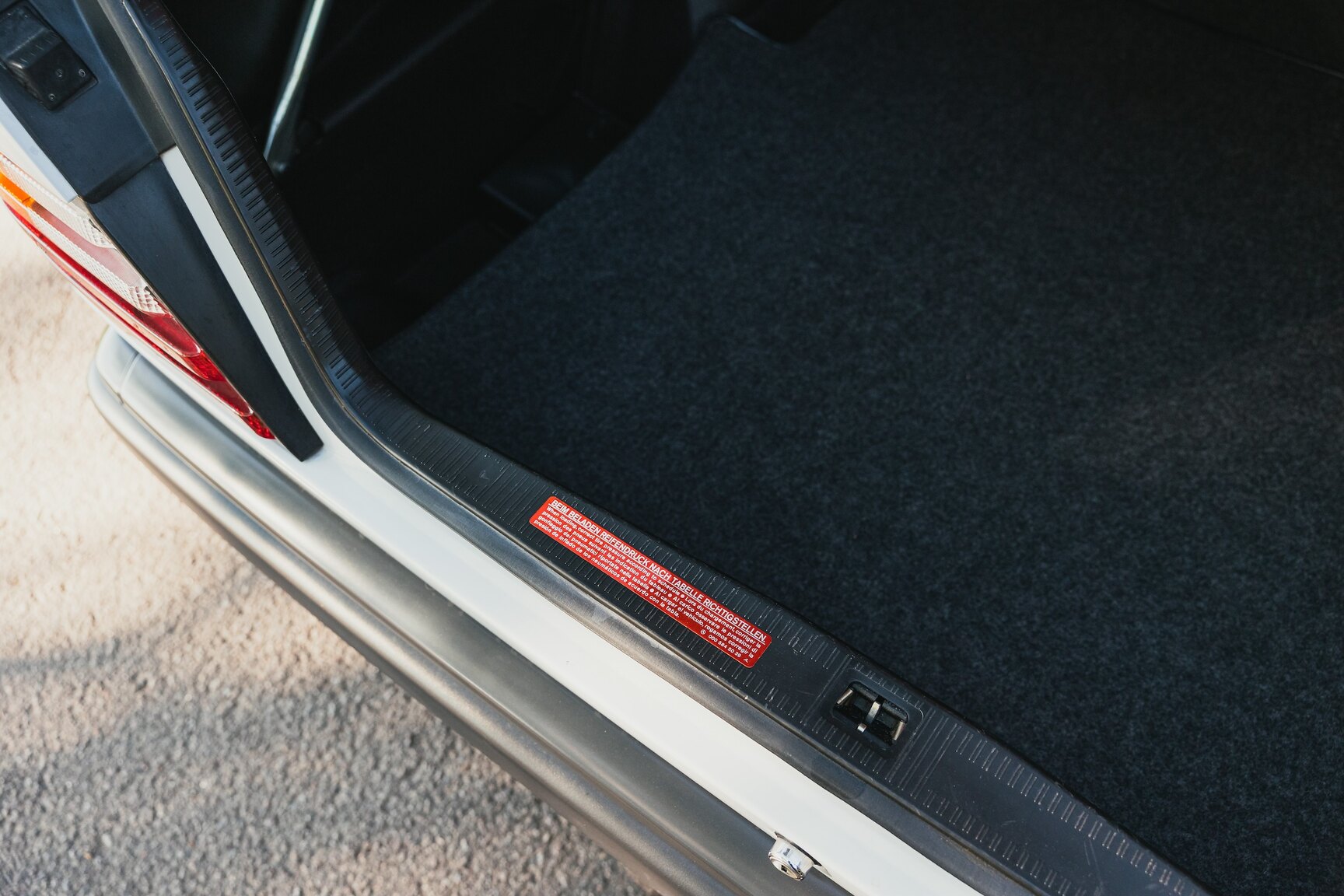 Interiörbild 1987 Mercedes-Benz 230E