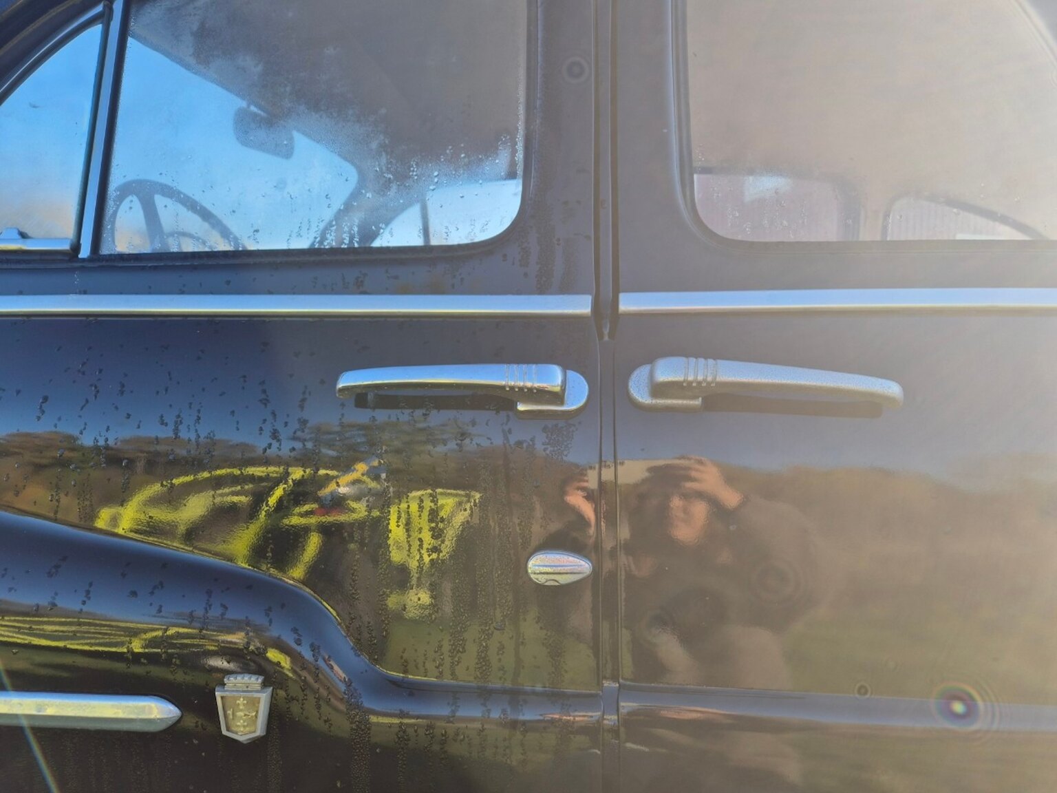 Exterior image of 1954 Ford Vedette 3.9 V8
