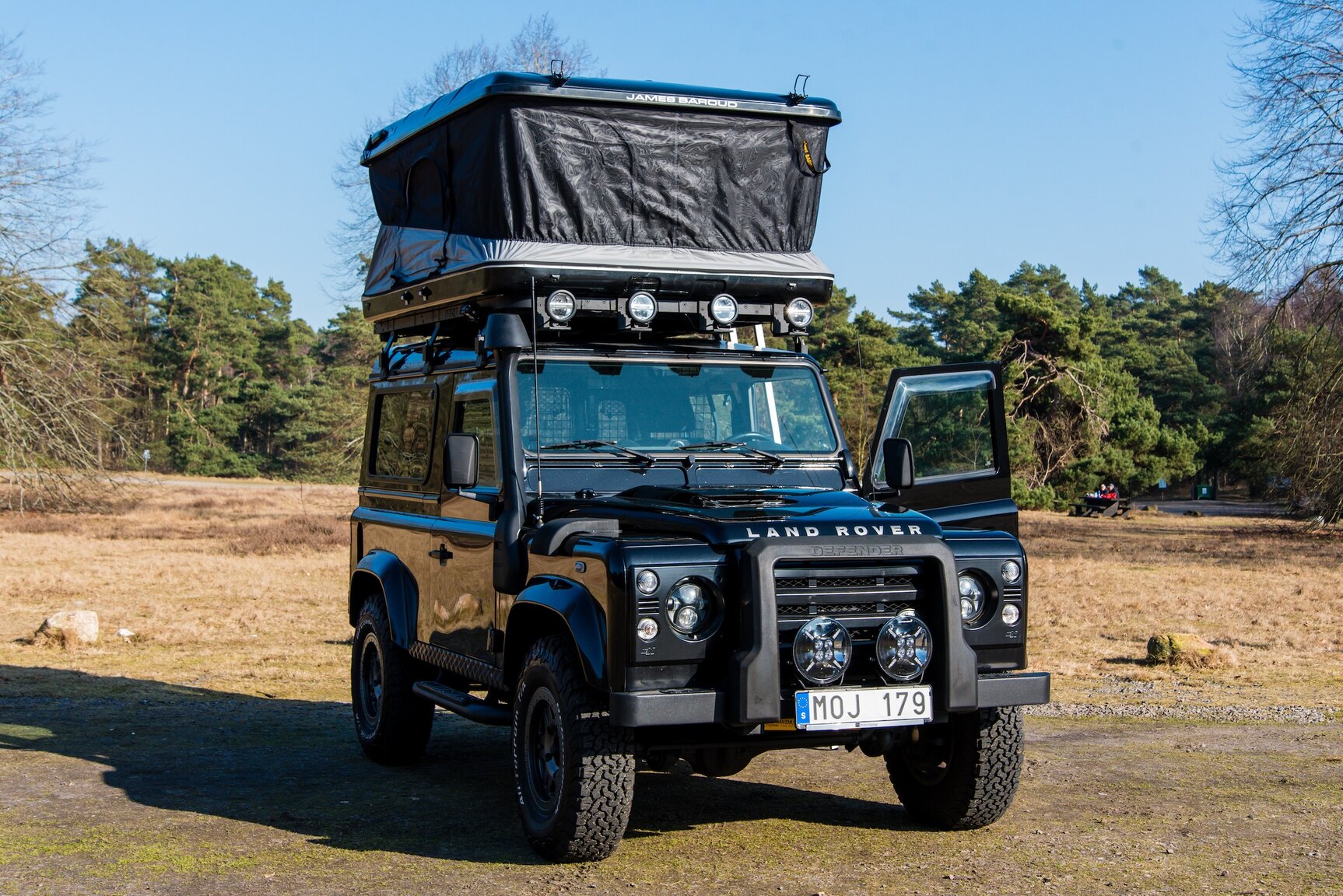 Exteriörbild på 2009 Land Rover Defender 90 2.4 TD4 4x4