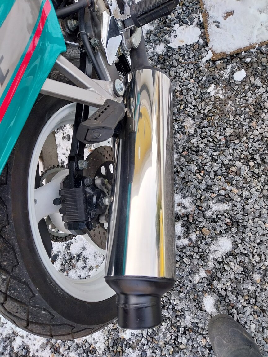 Exteriörbild på 1991 SUZUKI GS500E Sport/Touring