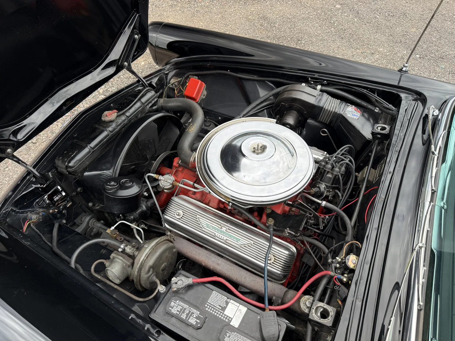 Image of 1957 Ford Thunderbird mechanics (27)