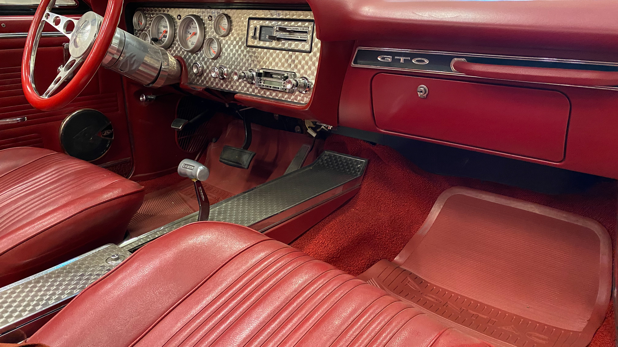 Innenraumfoto von 1967 Pontiac GTO Convertible 