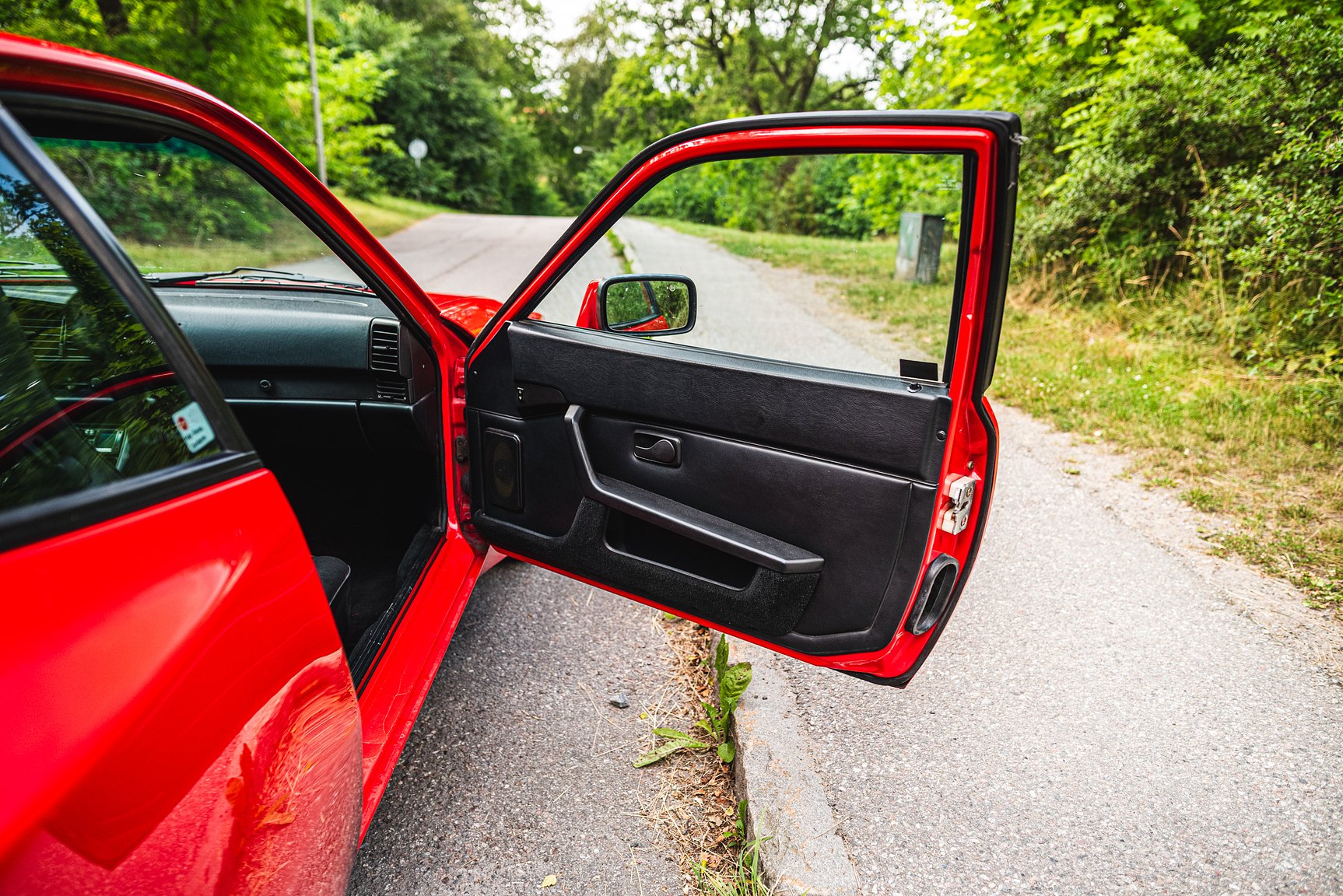 Interior image of 1988 Porsche 944