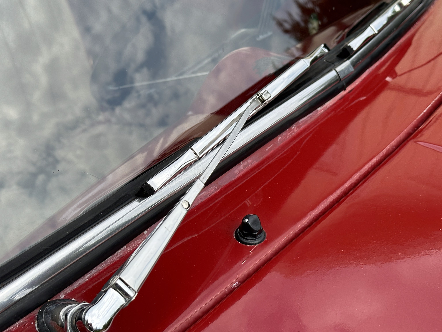 Exterior image of 1958 Morris Minor 1000