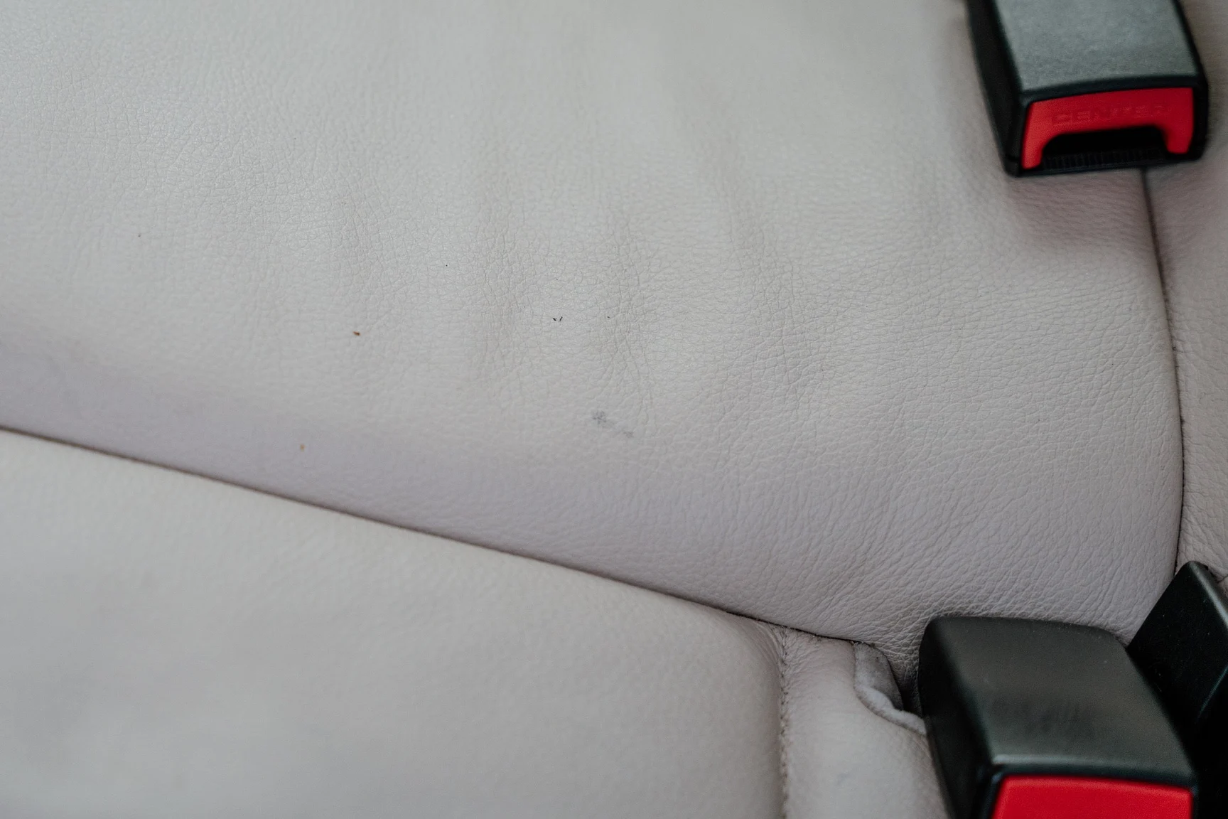 Interior image of 2010 BMW 325i Sedan (52)