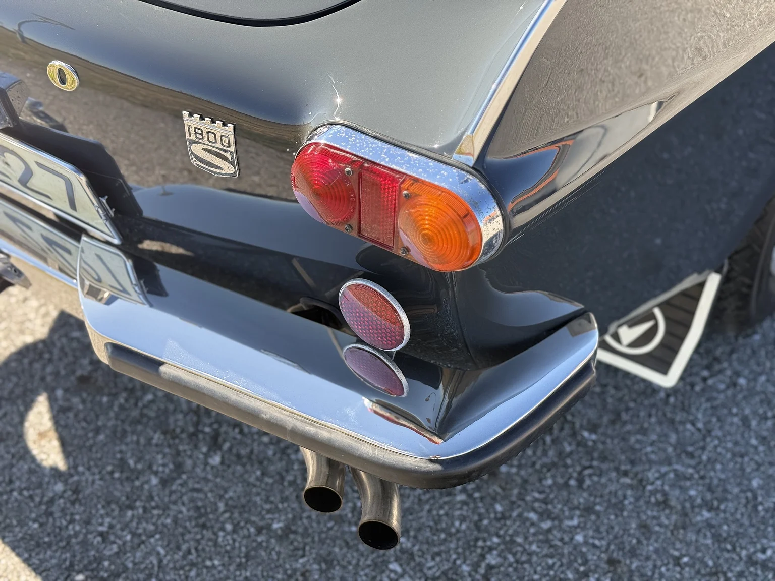 Aussenfoto 1966 Volvo P 1800S (23)