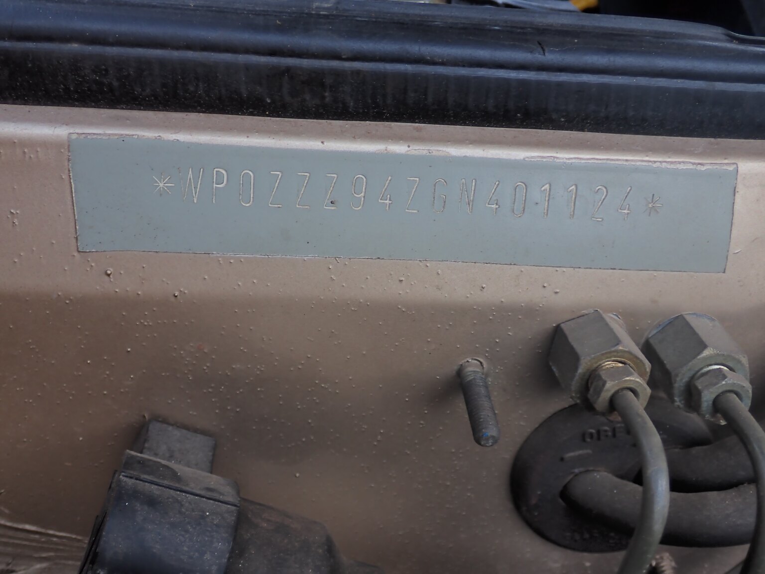 Image of 1986 Porsche 944 Coupé mechanics