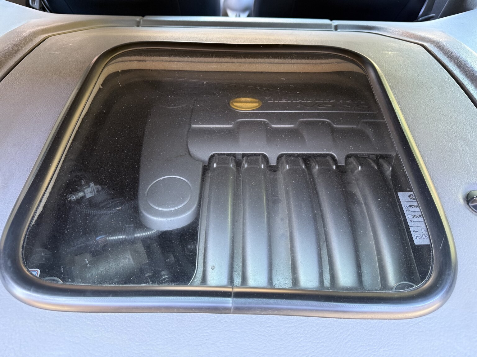 Image of 2002 Renault Clio Sport V6 mechanics