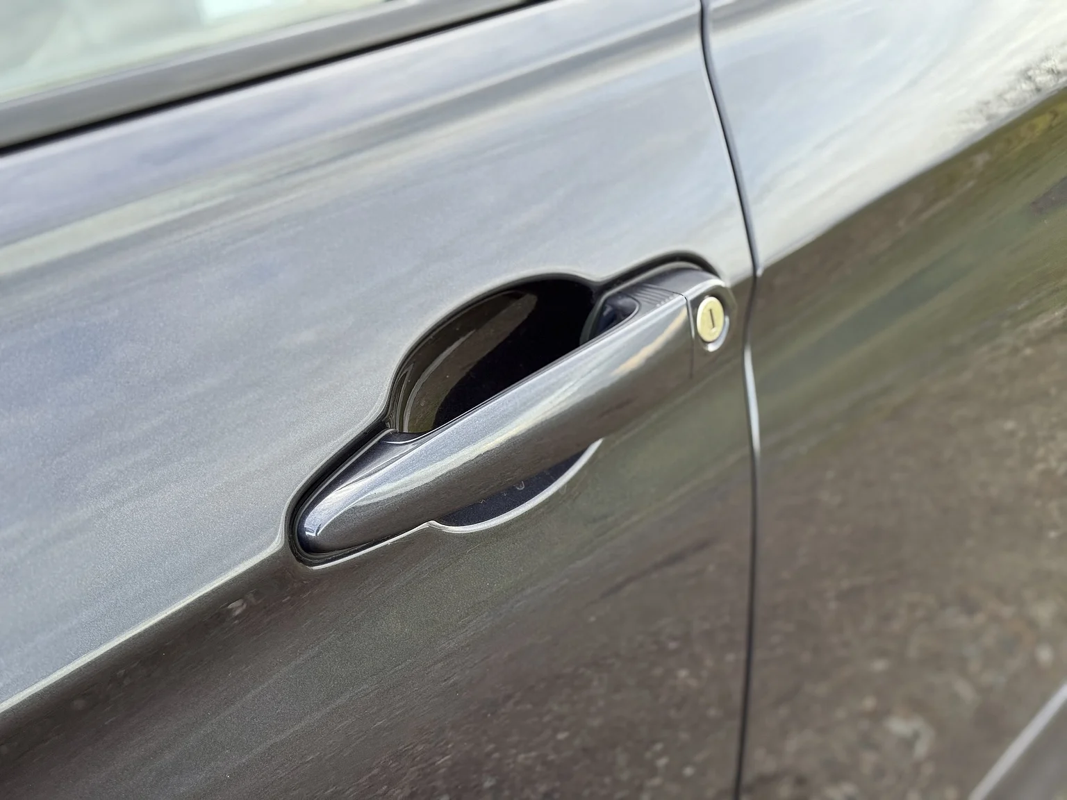 Exteriörbild på 2017 BMW M3 Competition 30 Jahre (64)