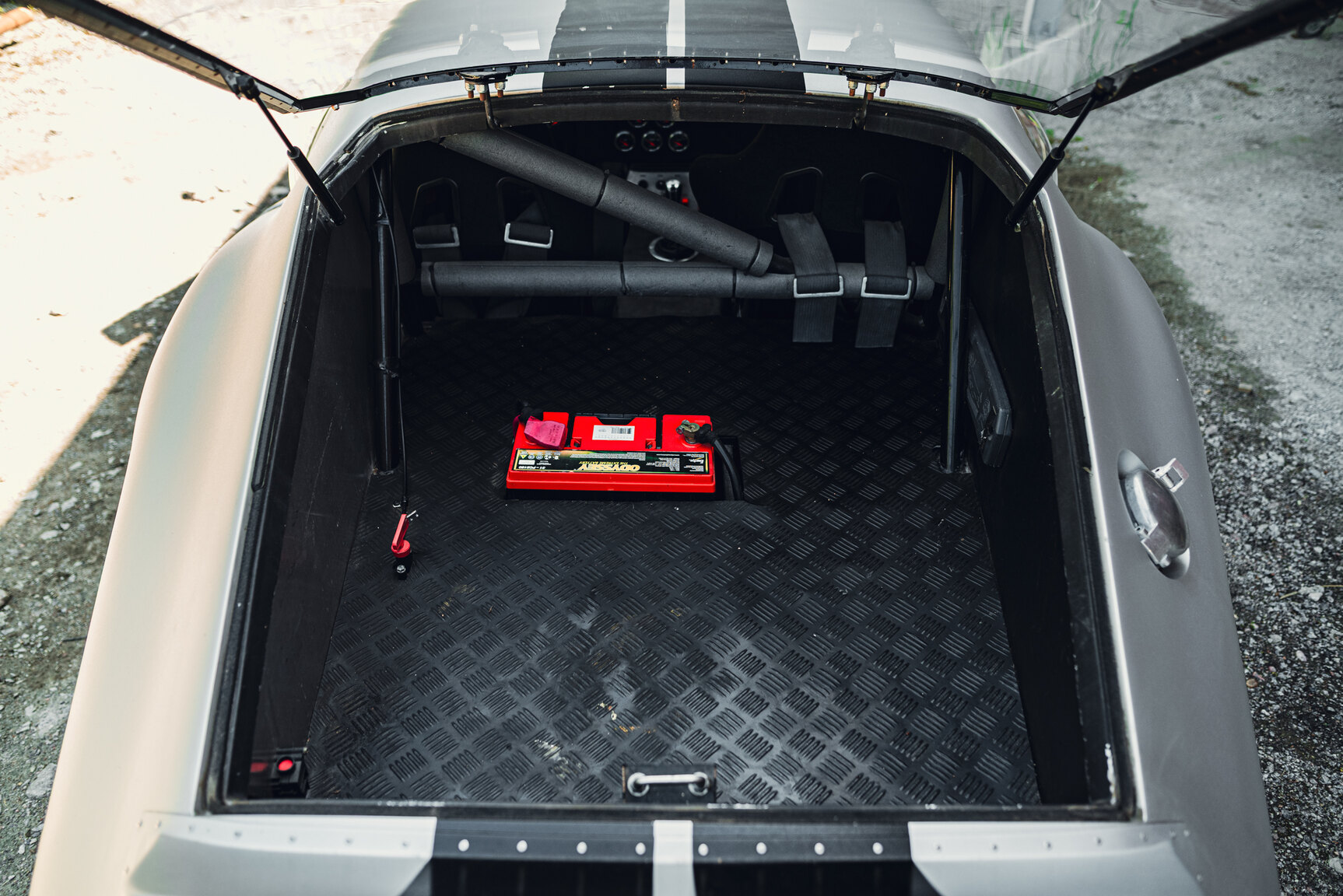 Interior image of 2006 Factory Five Daytona Coupe
