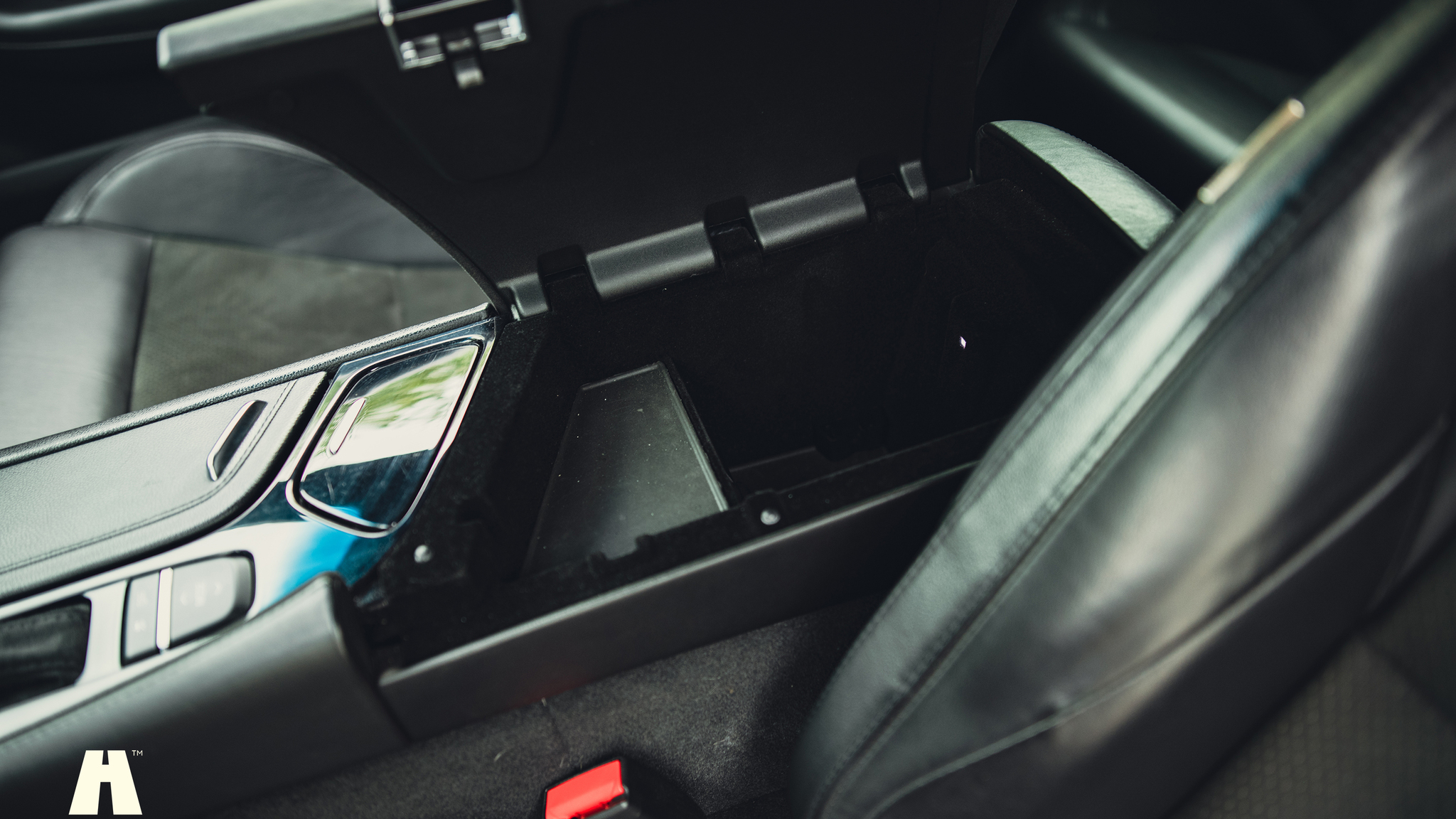 Interior image of 2018 Cadillac CTS-V Carbon Package