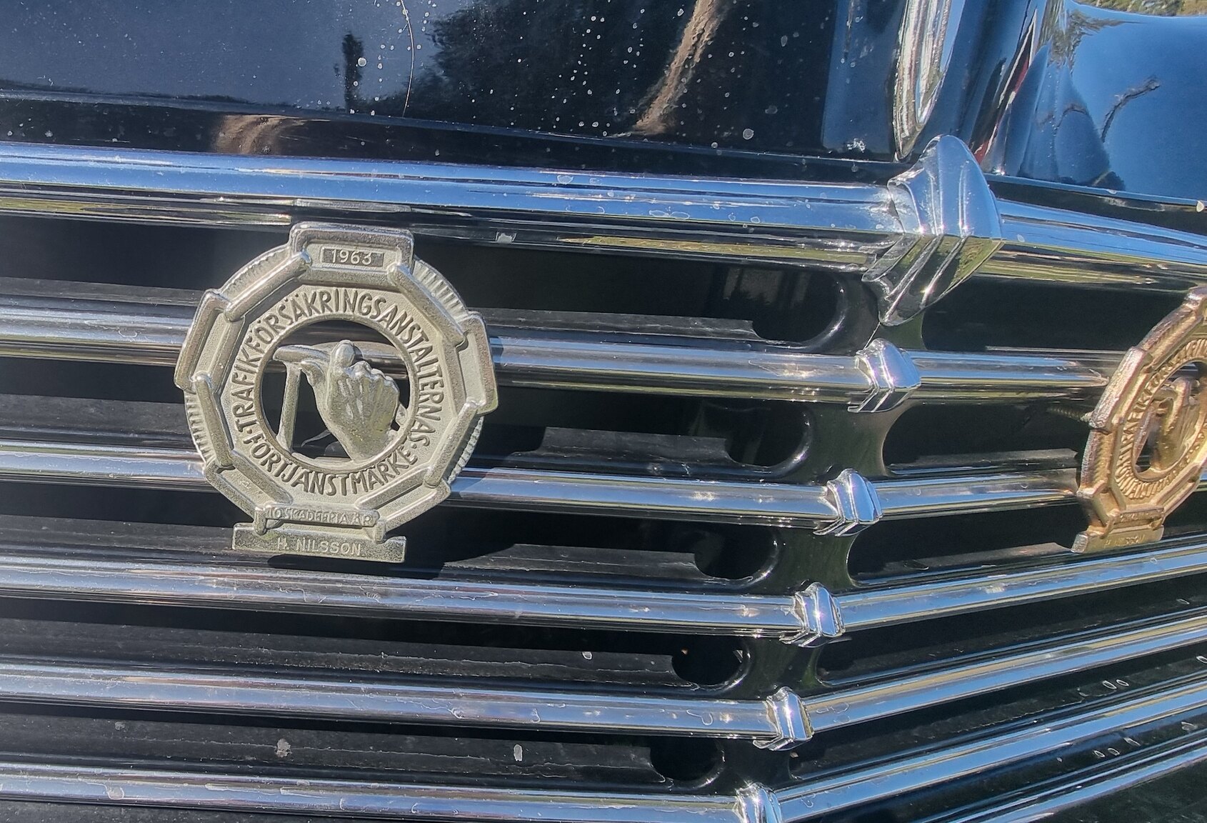 Exterior image of 1951 Peugeot 203 De Luxe