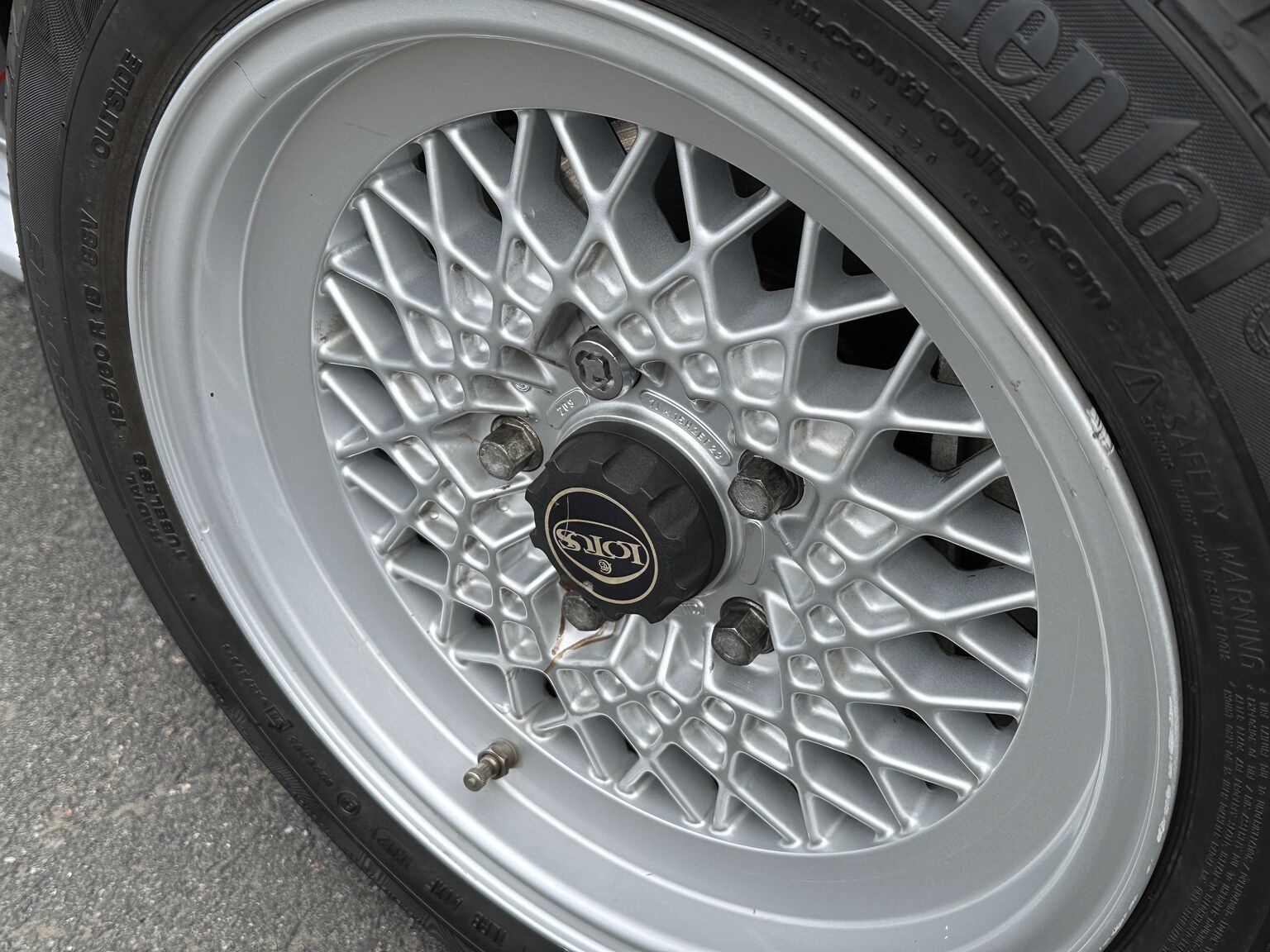 Aussenfoto 1987 Lotus Esprit S3