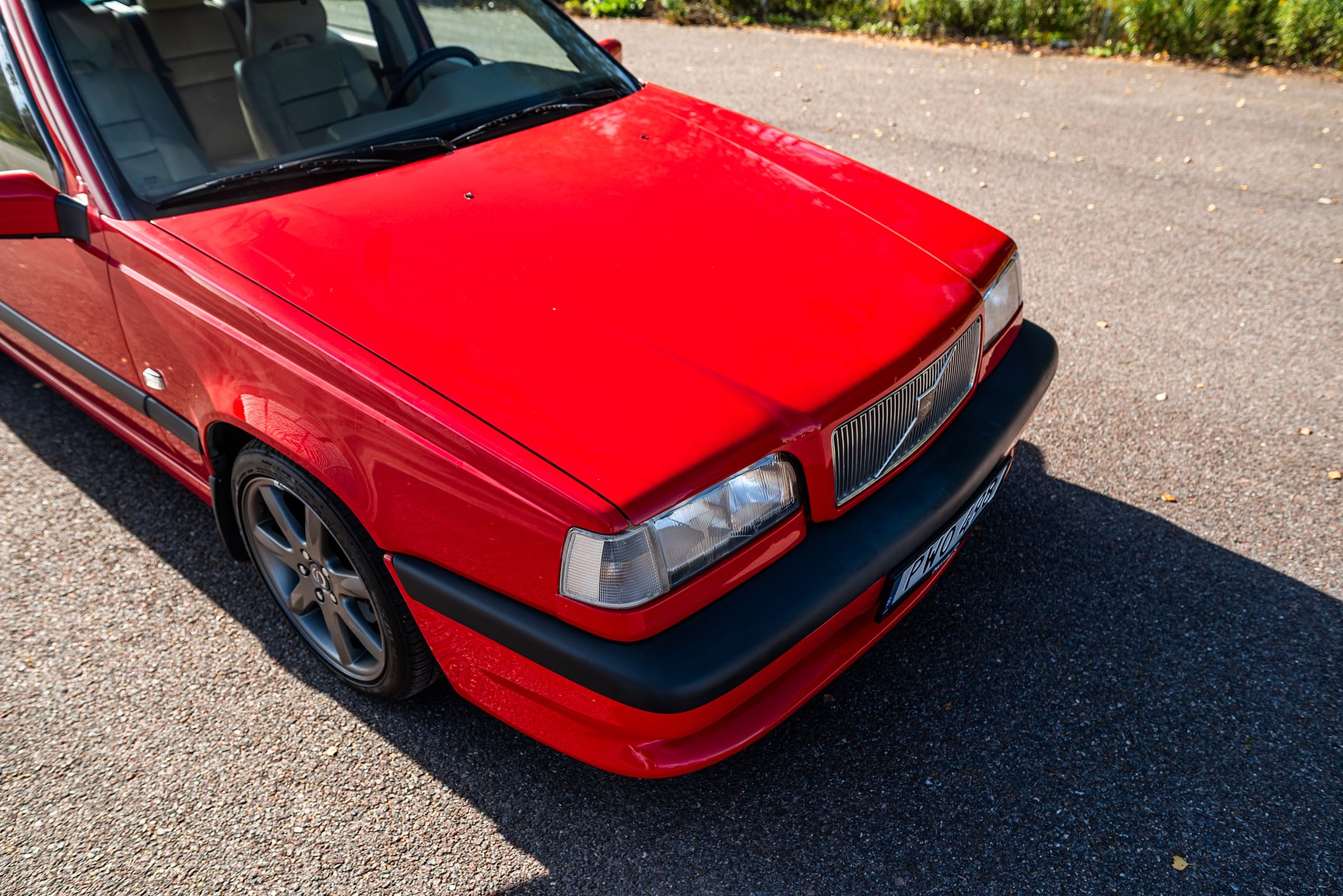 Exterior image of 1996 Volvo 850 R