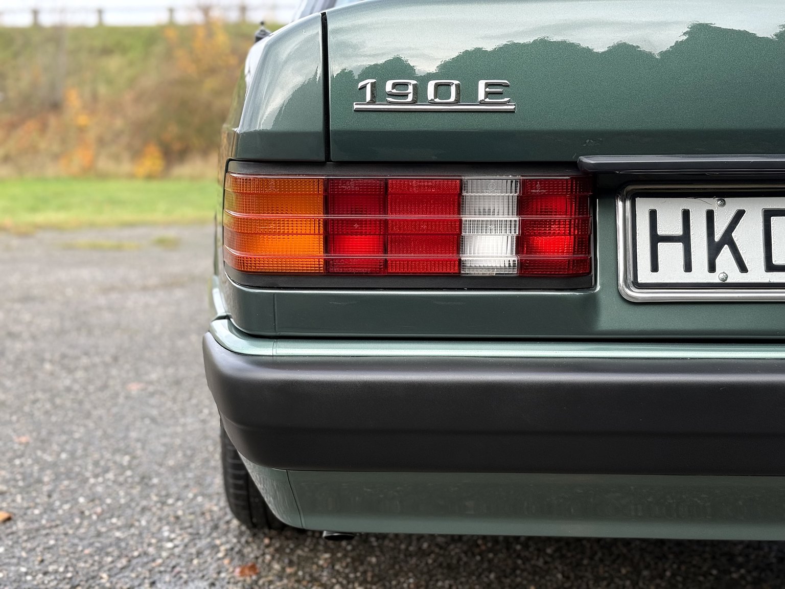 Exteriörbild på 1989 Mercedes-Benz 190 E