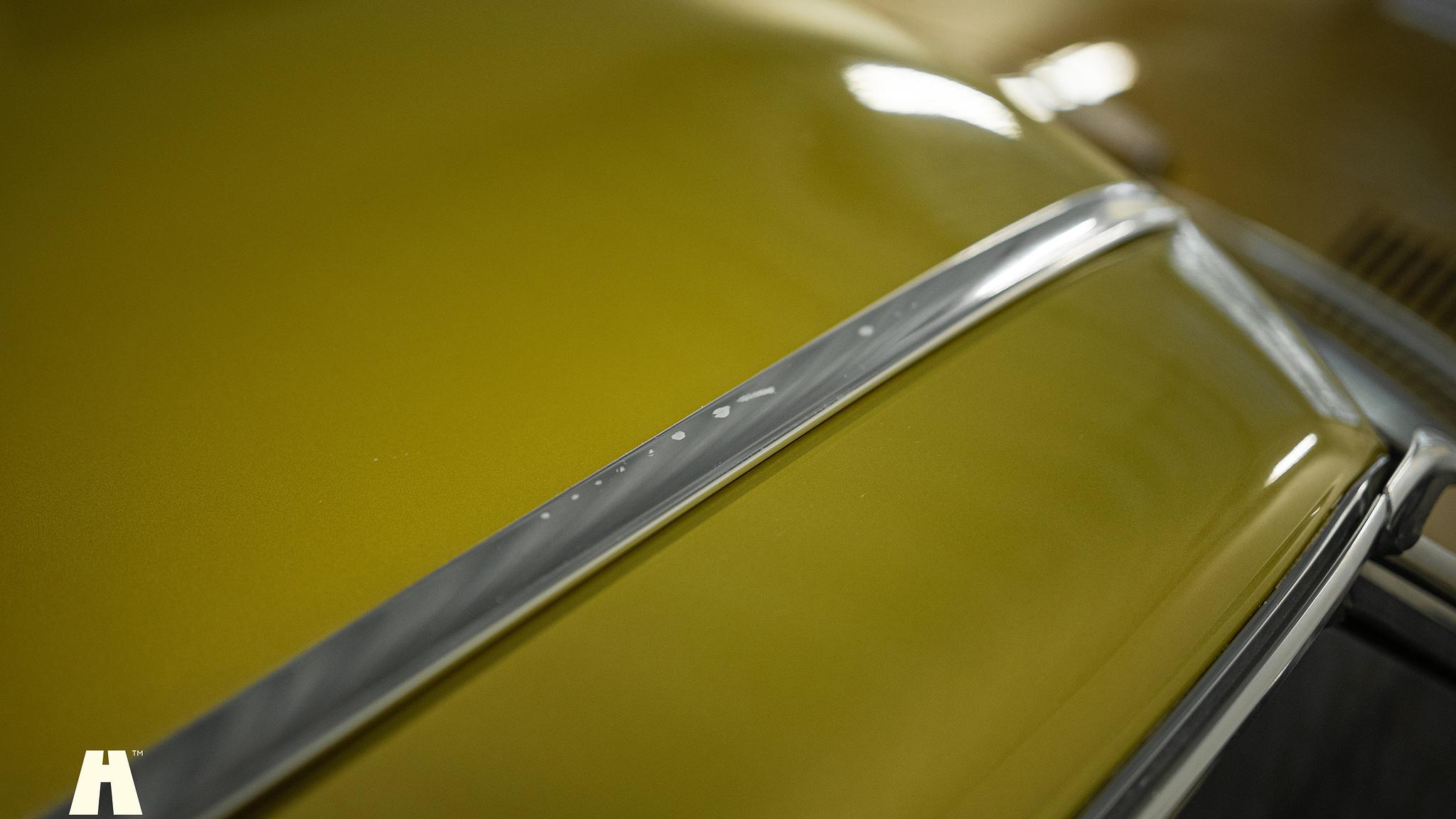 Exteriörbild på 1975 Mercedes SL 350