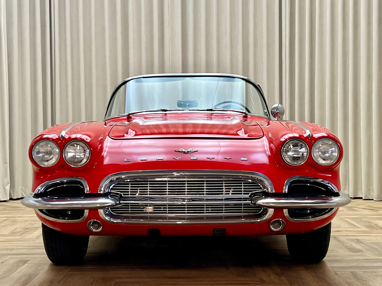 Exterior image of 1960 Chevrolet Corvette C1