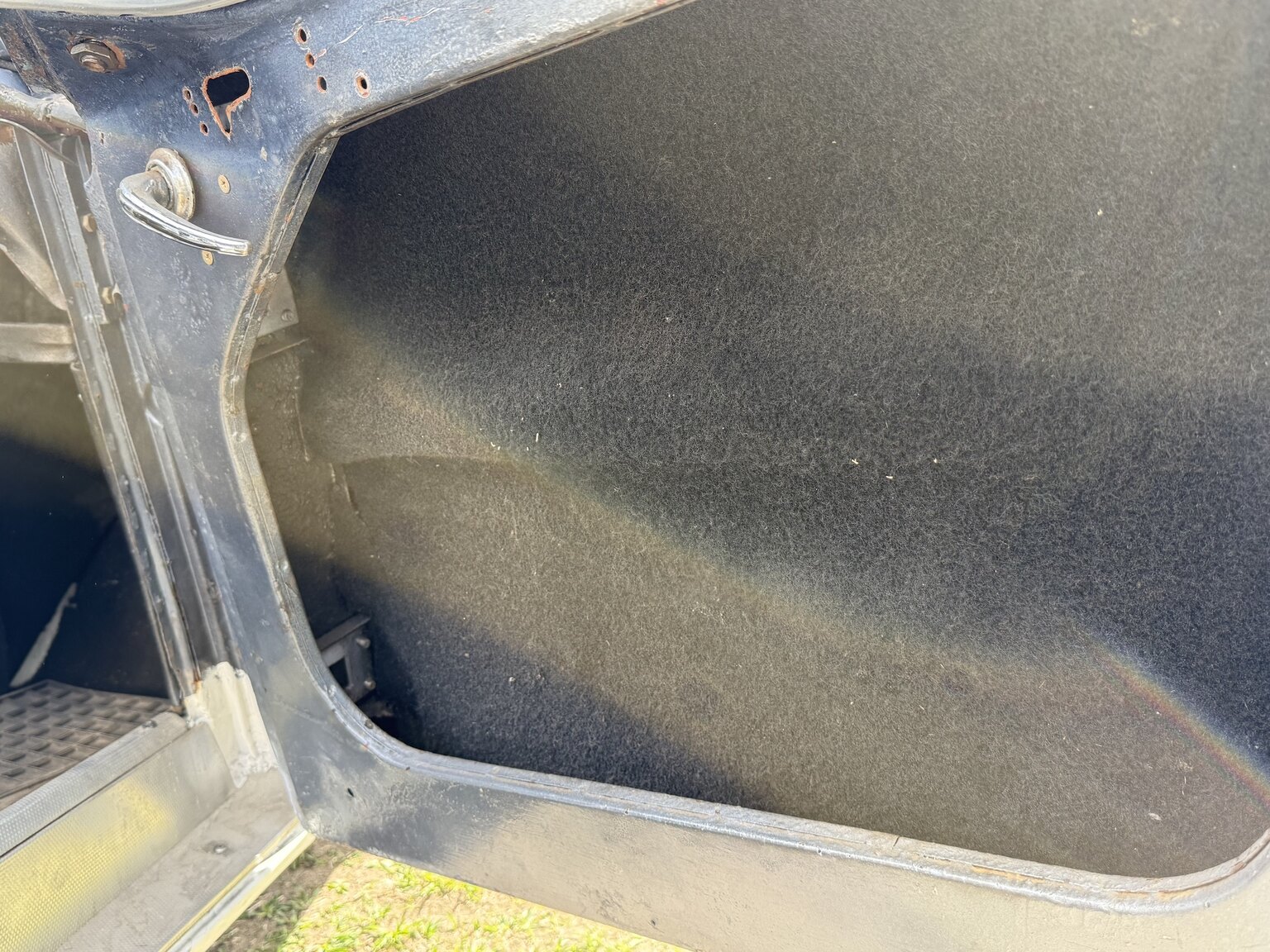 Interior image of 1958 Austin-Healey 100-6