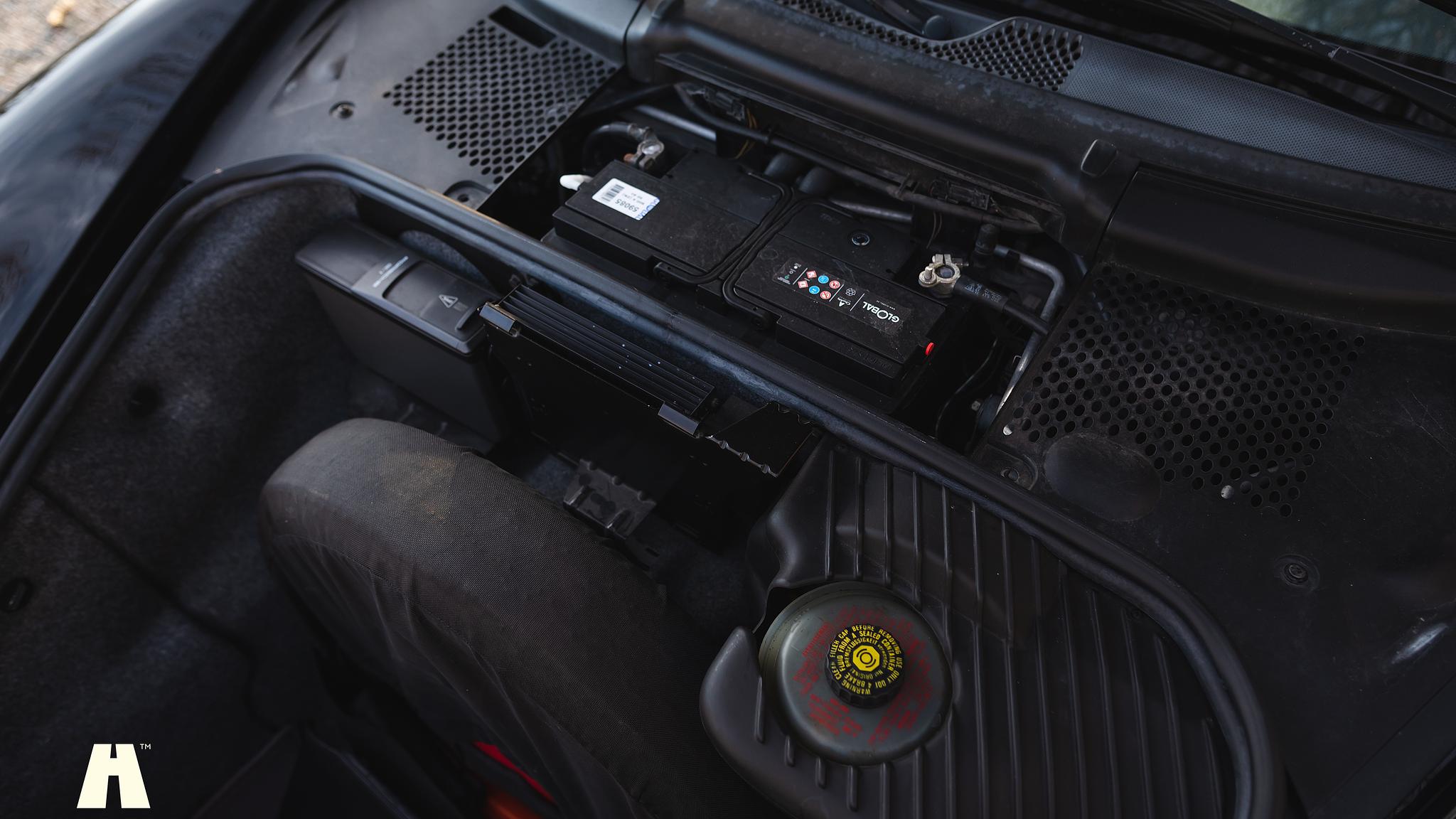 Interior image of 1998 Porsche 996 Carrera 2 “Clubsport”